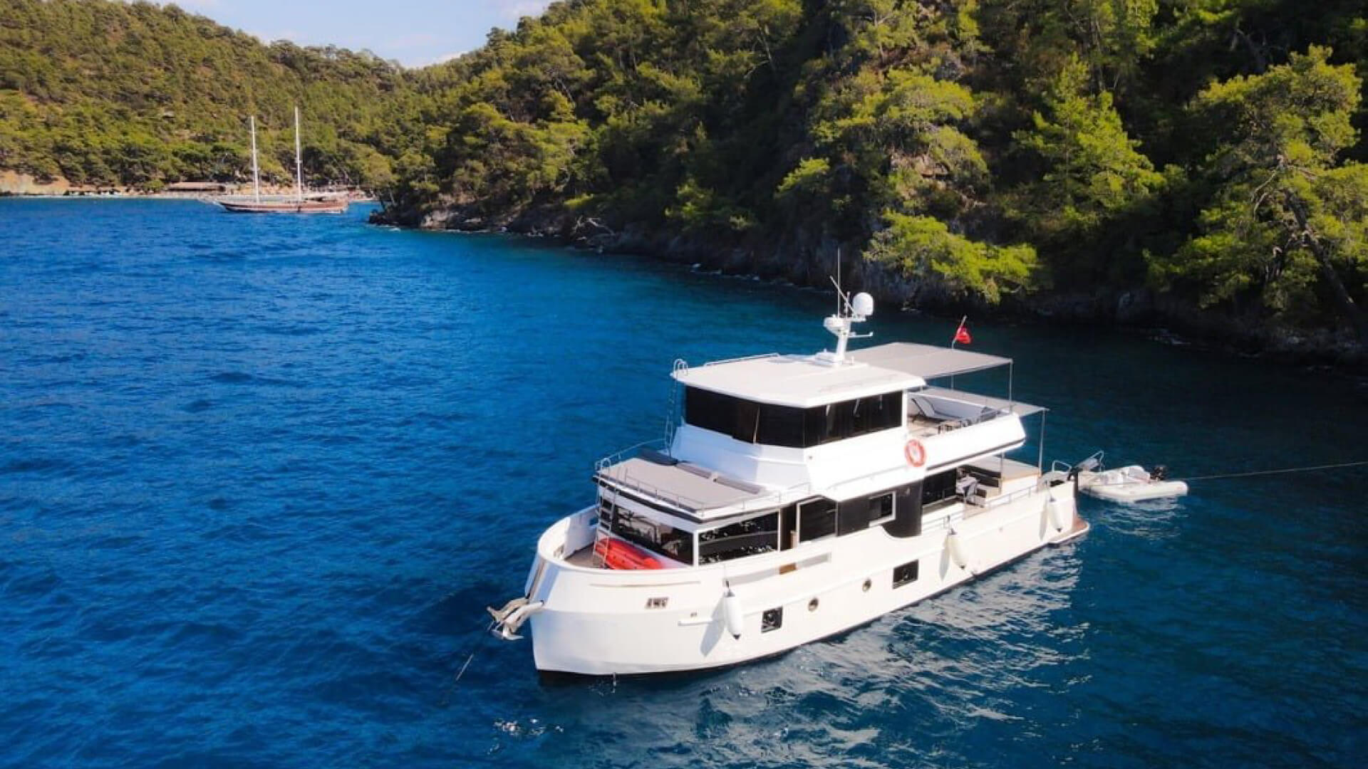 Delux Trawler Kiralama 4 Kabin 20 Metre 