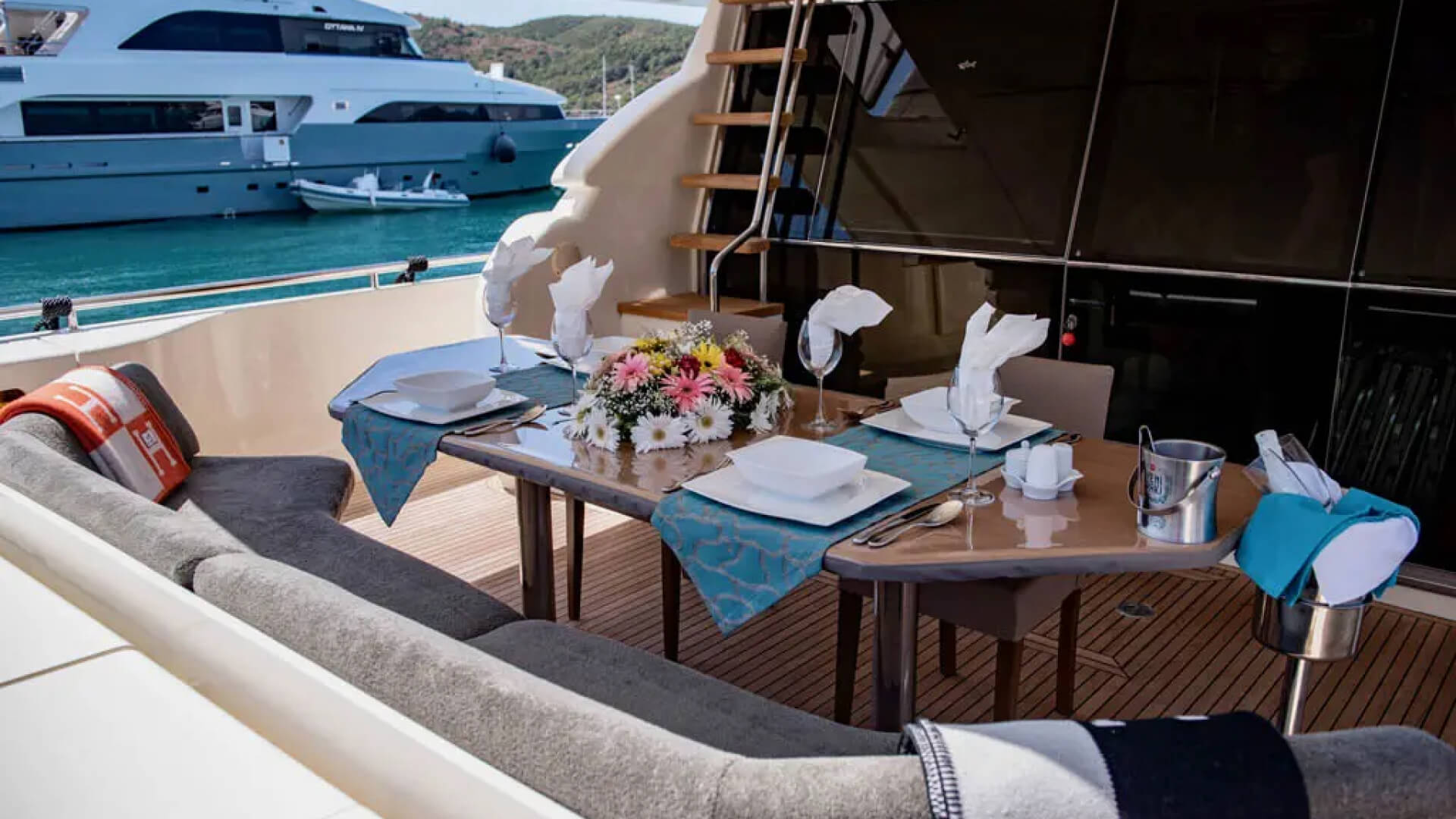 Motoryat Kiralama Deneyimi ve Ferretti 72 Motoryat ile Unutulmaz Bir Tekne Tatili