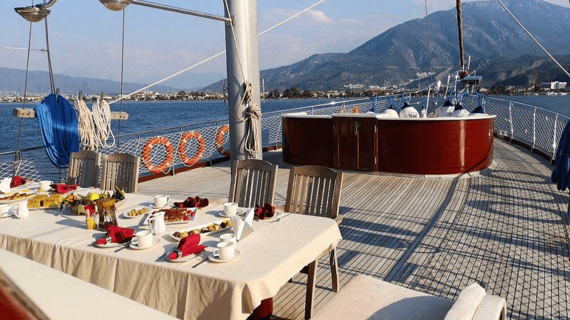 Fethiye Gulet Kiralama 6 Kabin 30 Metre