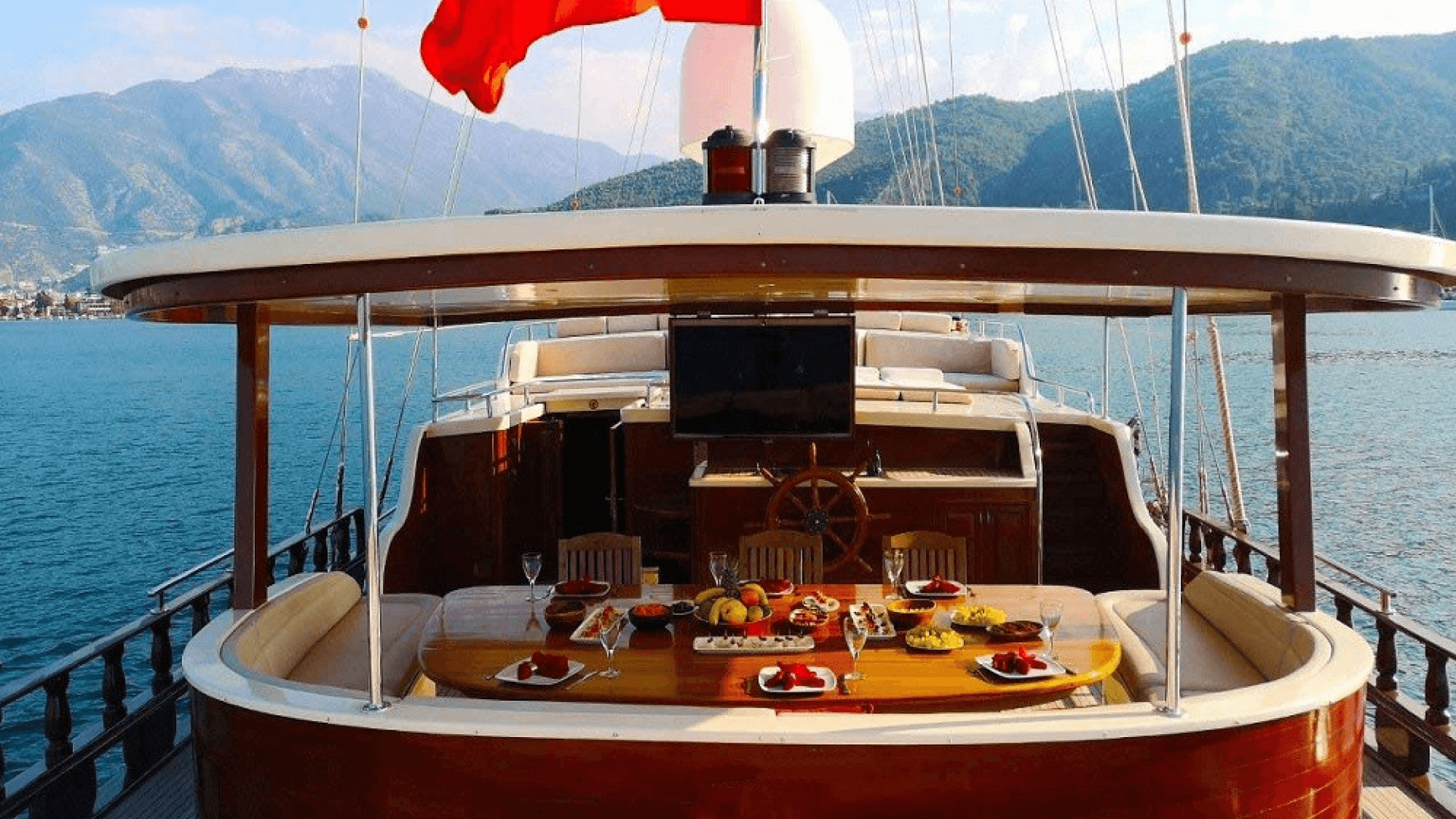 Fethiye Gulet Kiralama 6 Kabin 30 Metre