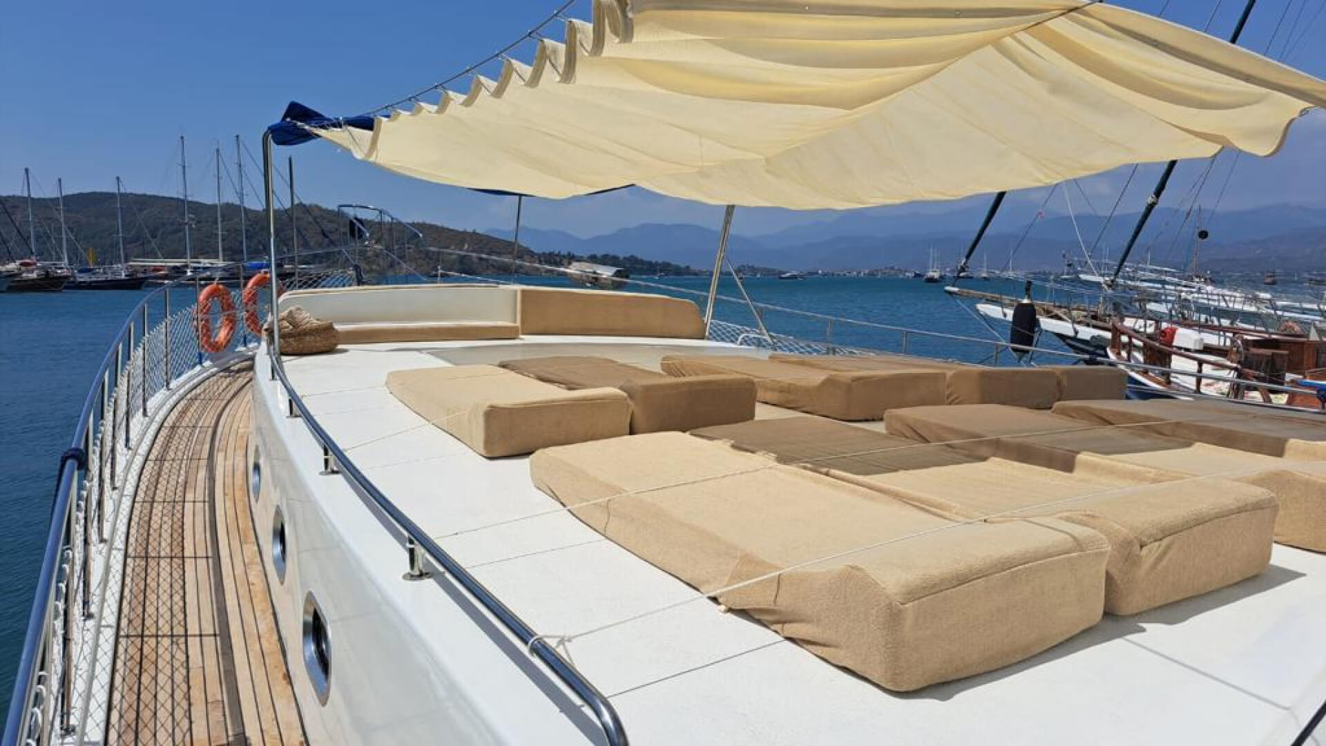Fethiye Göcek Lux 2023 Model Kiralık Gulet 4 Kabin 22 Metre