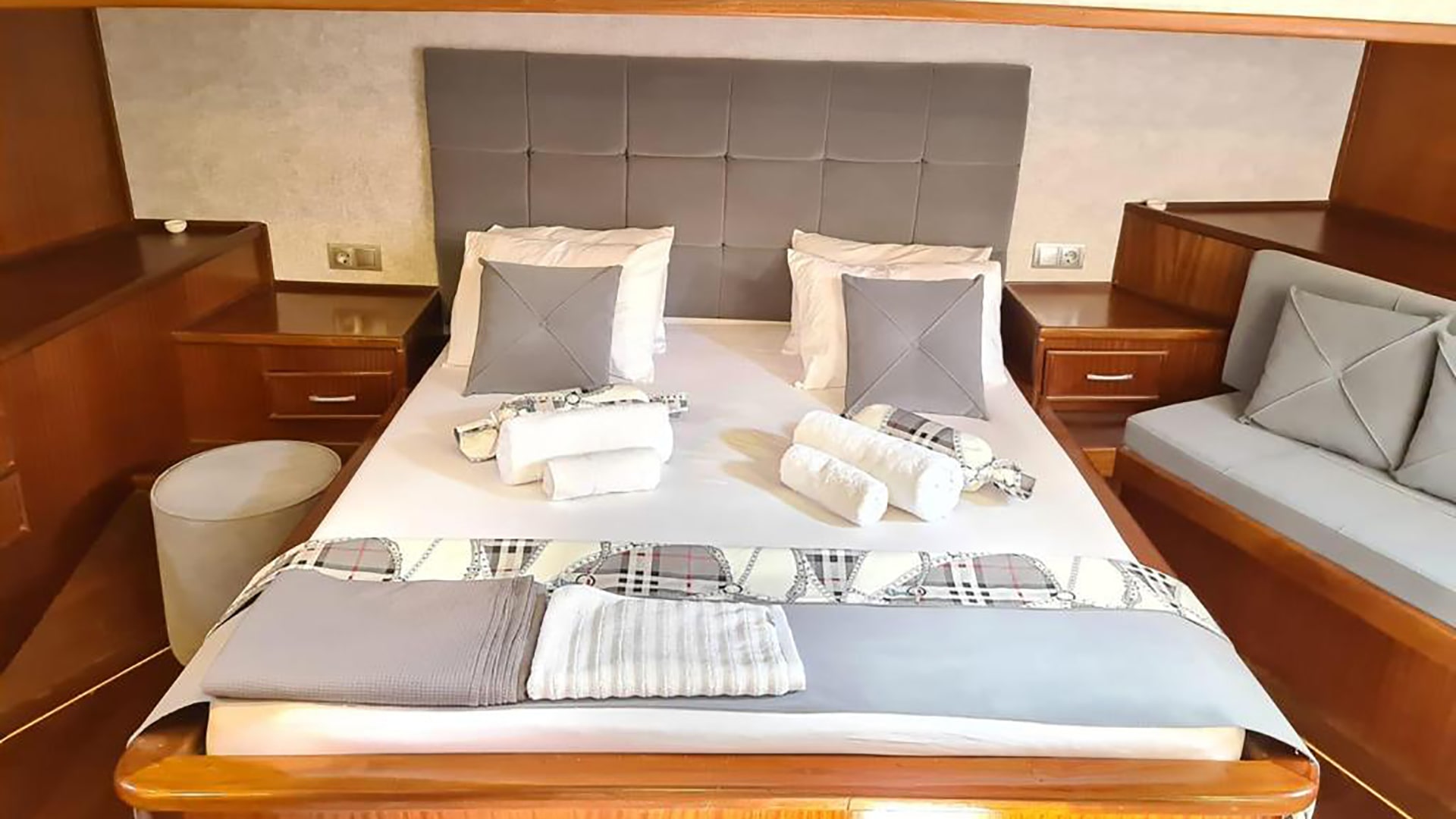 Fethiye Göcek Lux 2023 Model Kiralık Gulet 6 Kabin 30 Metre
