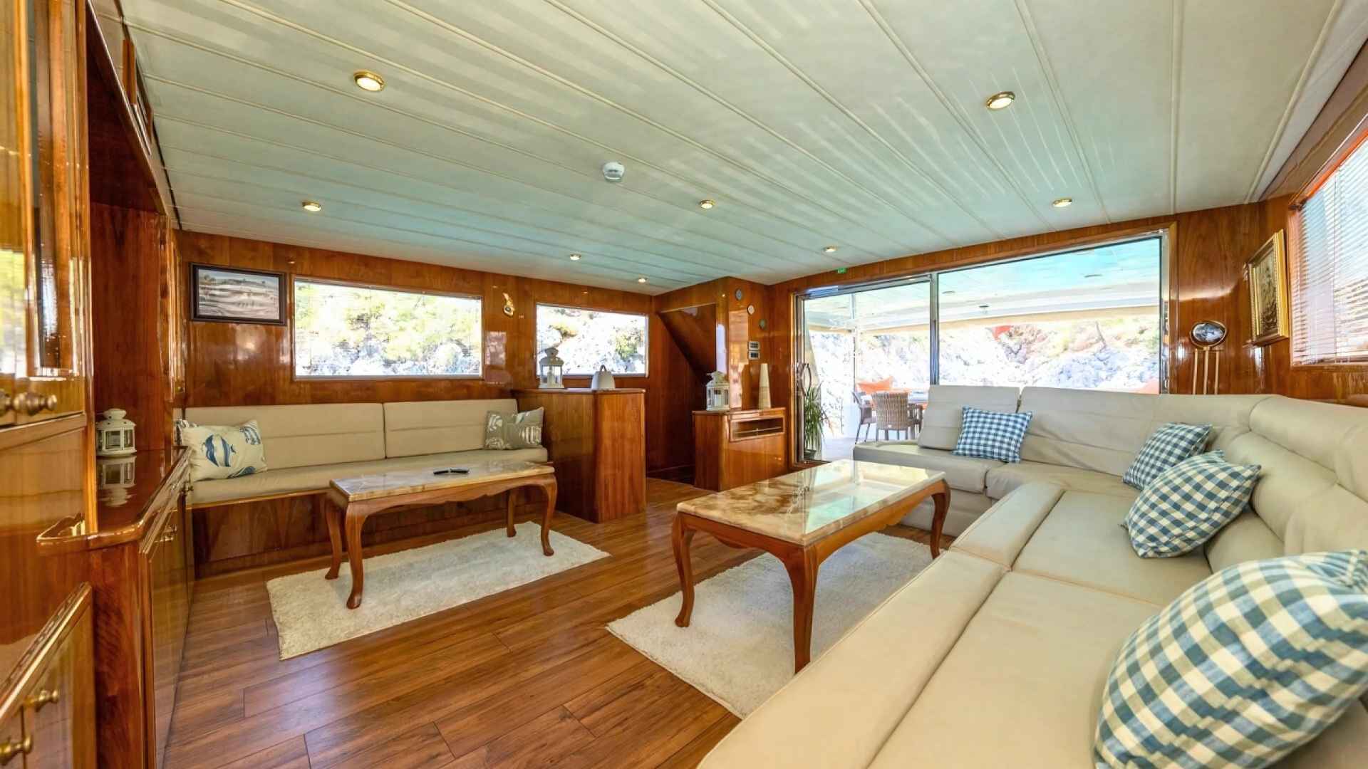 Satılık Ticari Lüx Trawler 26 M