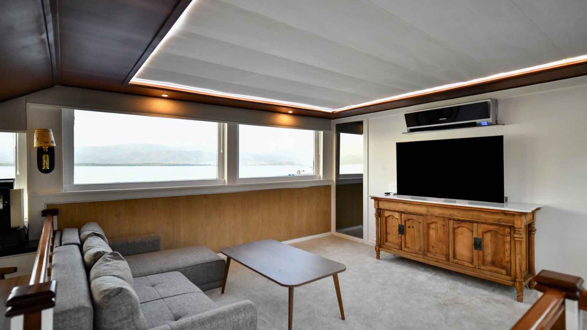 4 Kabin Trawler Kiralama 8 kişi Lüx  Konaklama