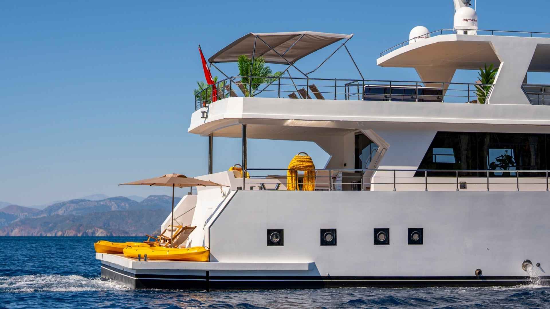 Lila Trawler 5 Kabin 24 M 12 Kişi