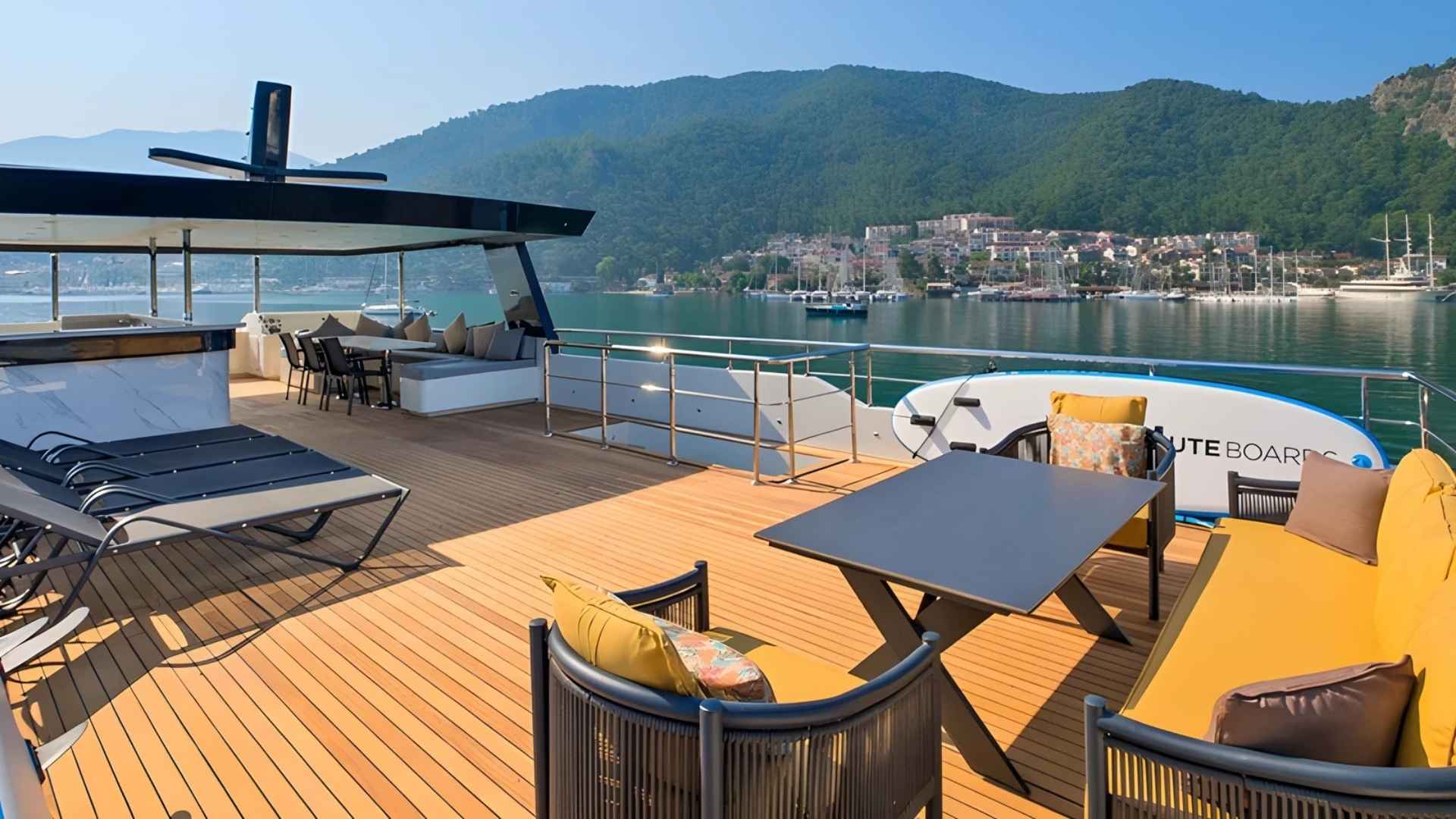 27 Metre Lüx Trawler Kiralama
