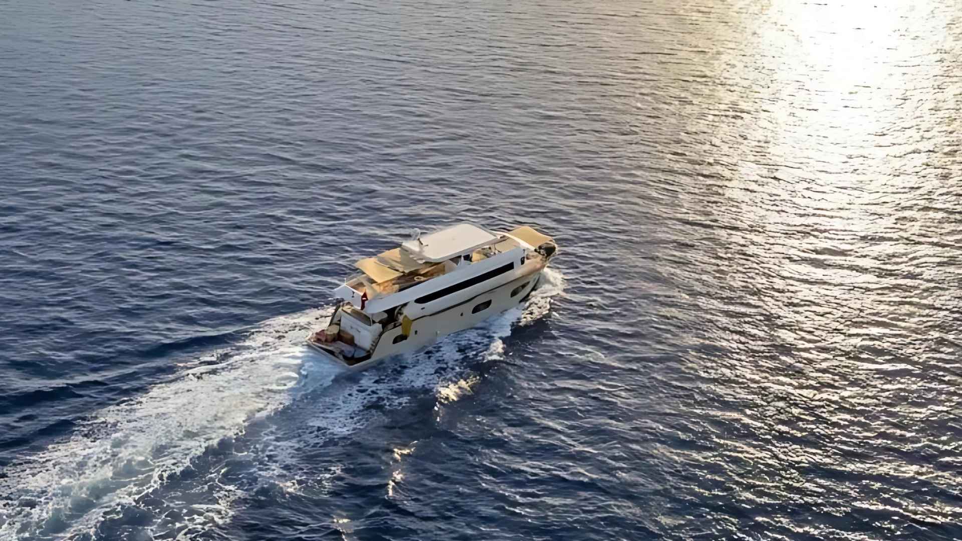 Akdeniz’in Zarif Yüzü: 26 Metrelik Lüks Trawler ile Mavi Yolculuk