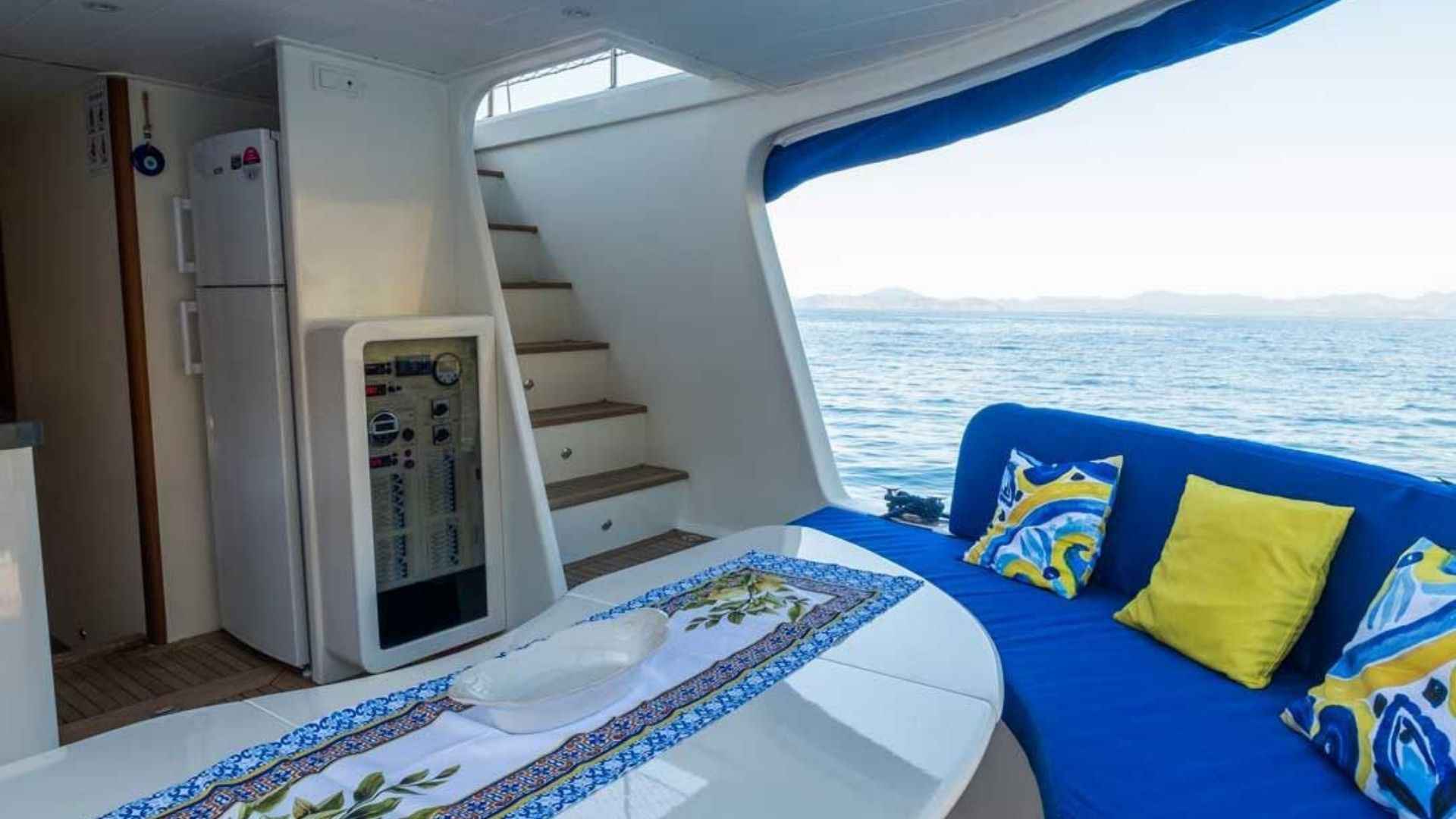 3 Kabinli Lüks Trawler – Göcek’te Konforlu Mavi Yolculuk Deneyimi