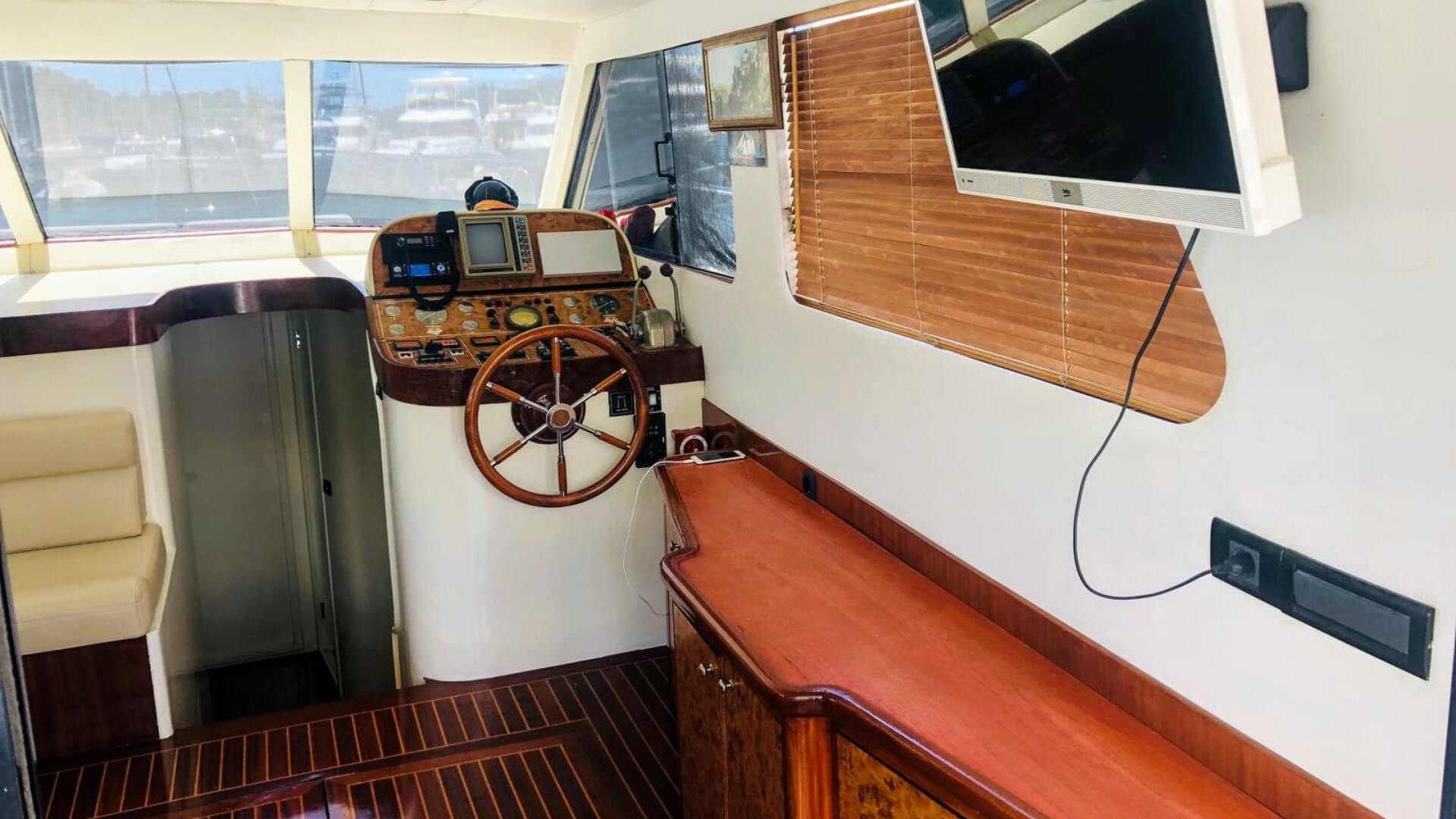 Göcek Lux Motoryat Özel Yapım 2 Kabin 15 Metre