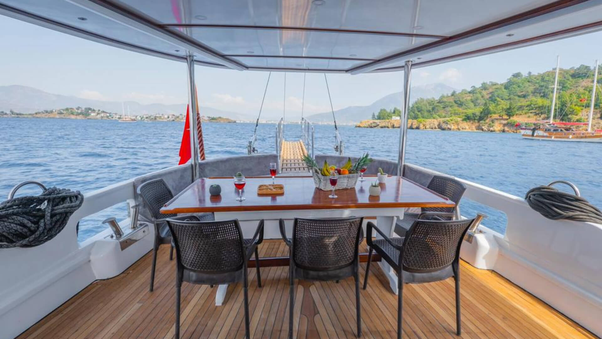 Selimiye ve Bozburun Kalkışlı 3 Kabin 18 Metre Gulet