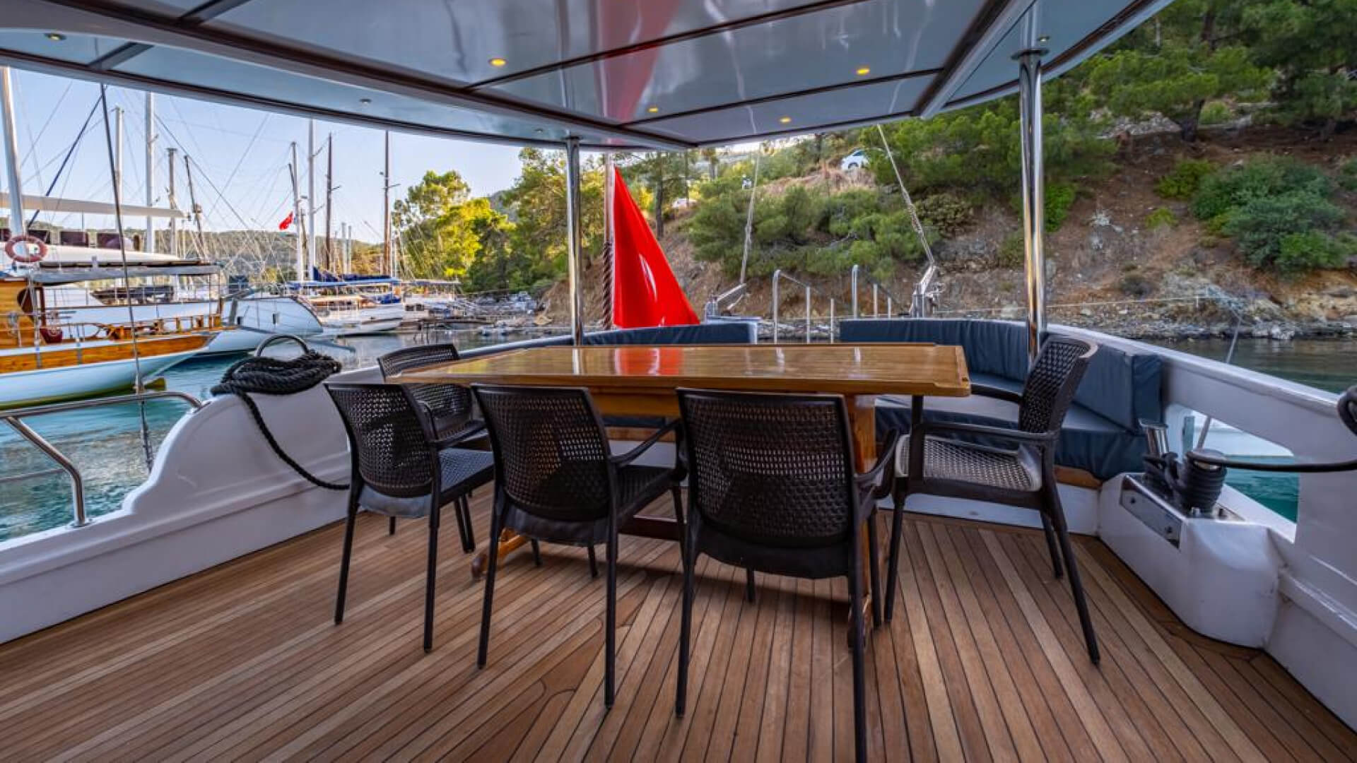 Selimiye ve Bozburun Kalkışlı 3 Kabin 18 Metre Gulet