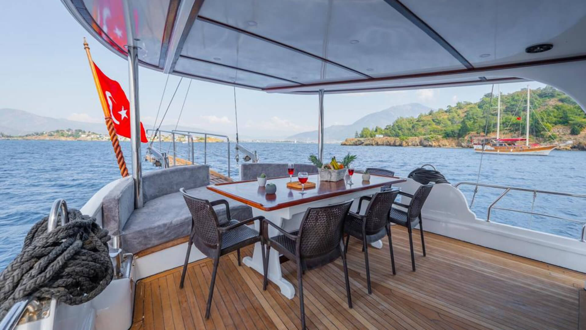 Selimiye ve Bozburun Kalkışlı 3 Kabin 18 Metre Gulet