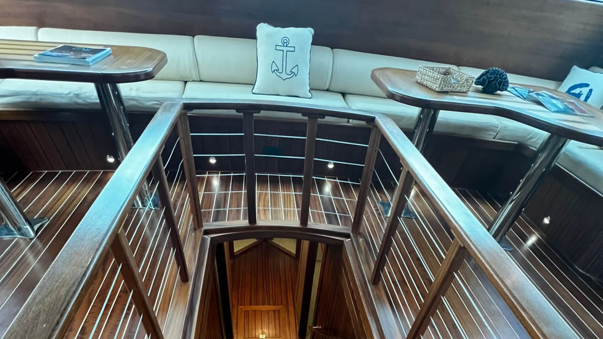 Göcek Kiralık Gulet Klimalı Lux 14 Kişi 24 Metre