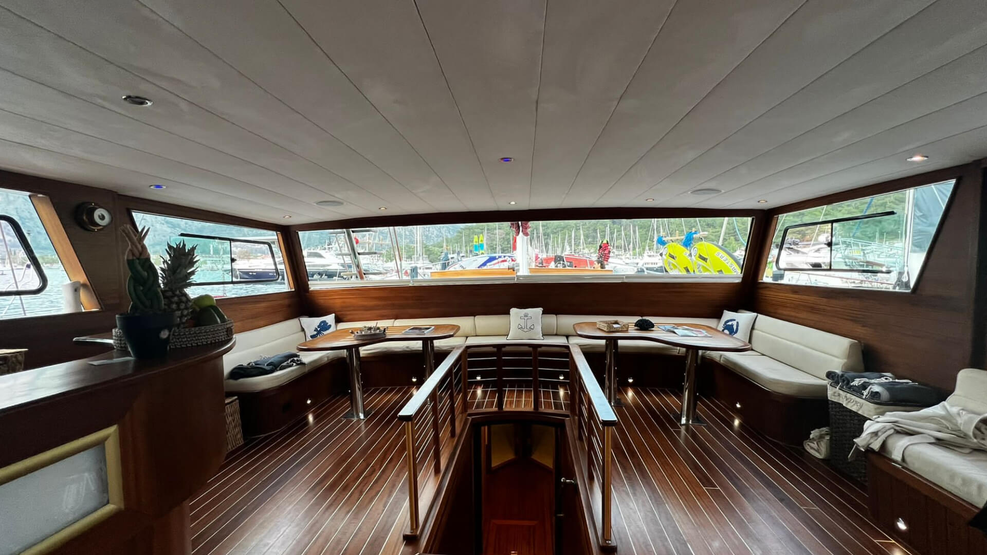 Göcek Kiralık Gulet Klimalı Lux 14 Kişi 24 Metre