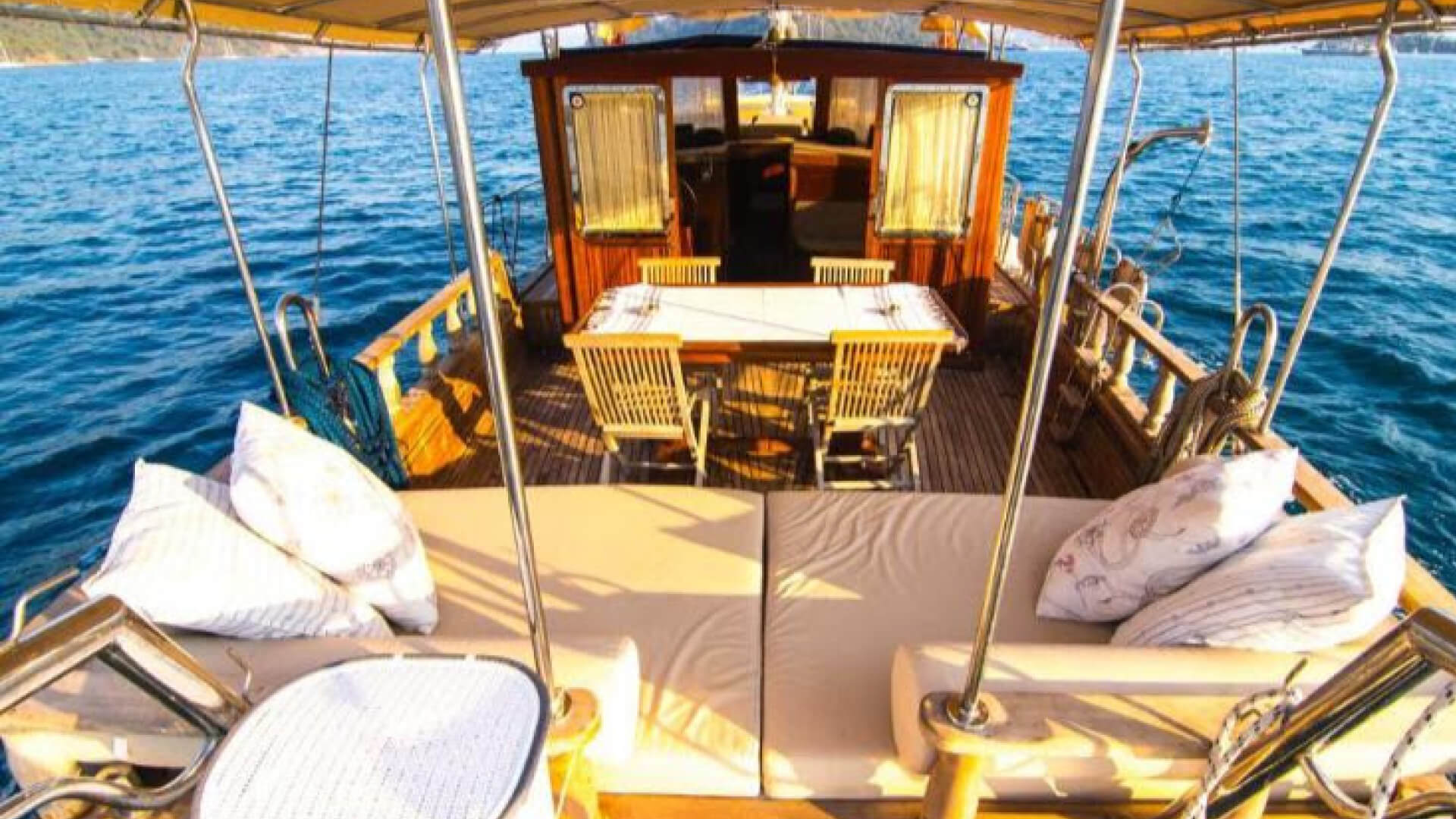 Göcek Standart Gulet  4 Kişi 15 Metre