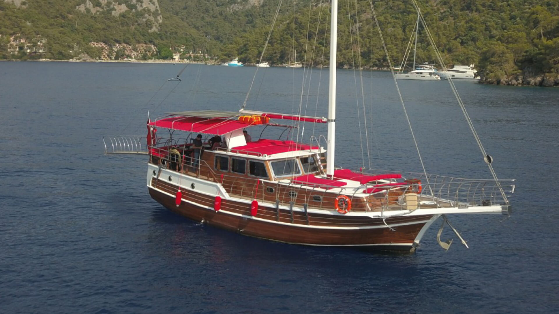 Göcek Tekne Tatili Lux Gulet 8 Kişi 18 Metre