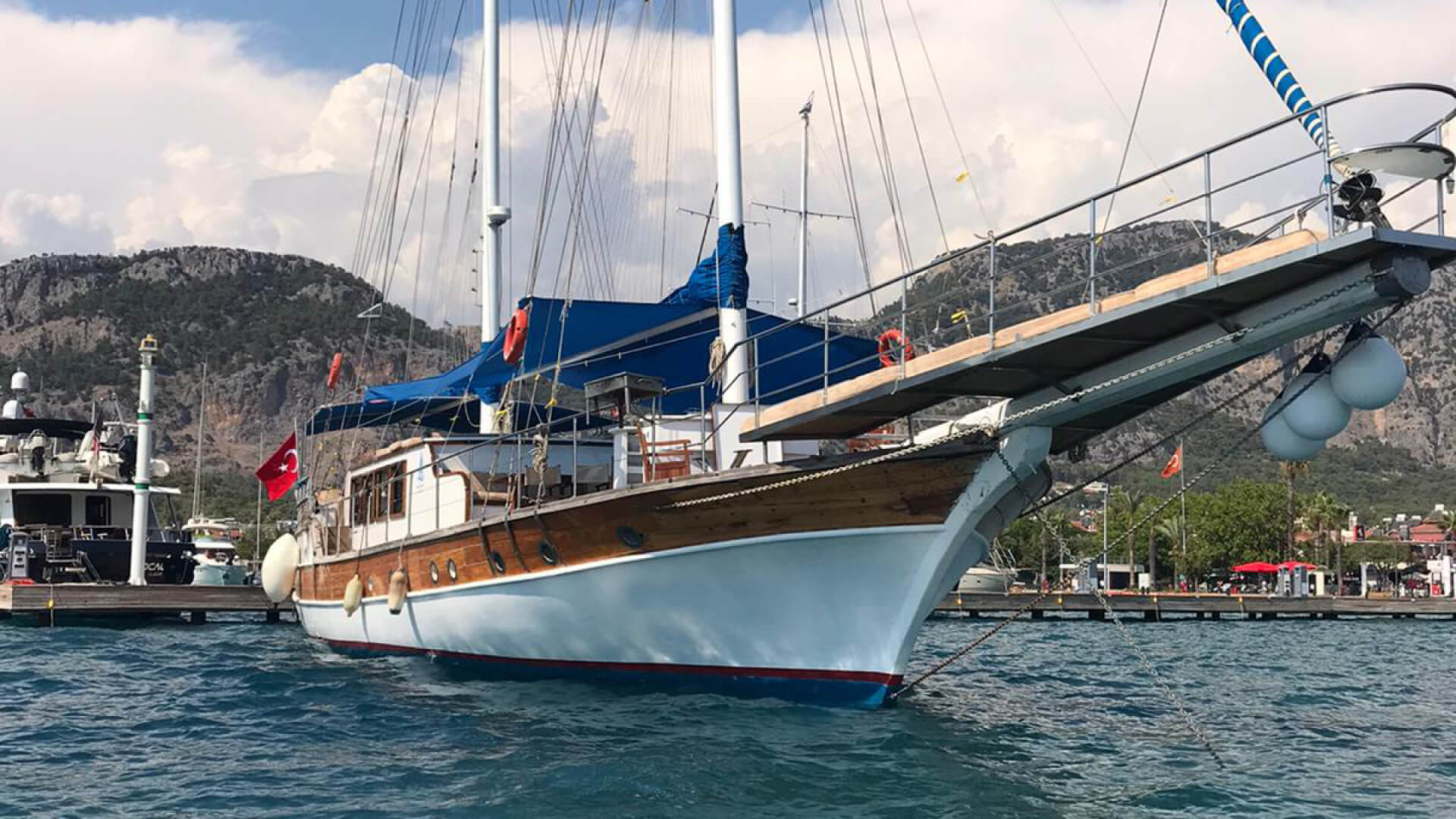 Göcek Lux Konaklamalı Gulet  6 Kabin 24 Metre Mavi Tur
