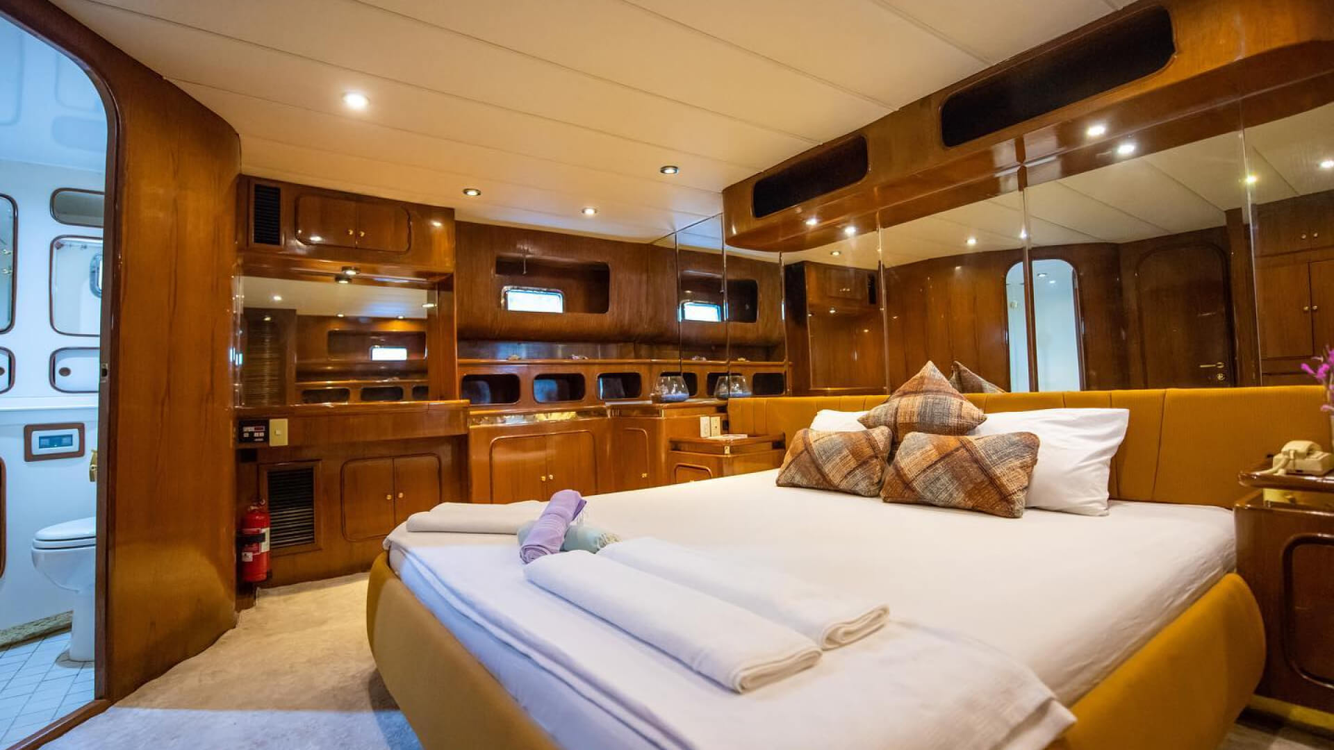 22 Metre Delux 3 Kabin Motoryat Kiralama