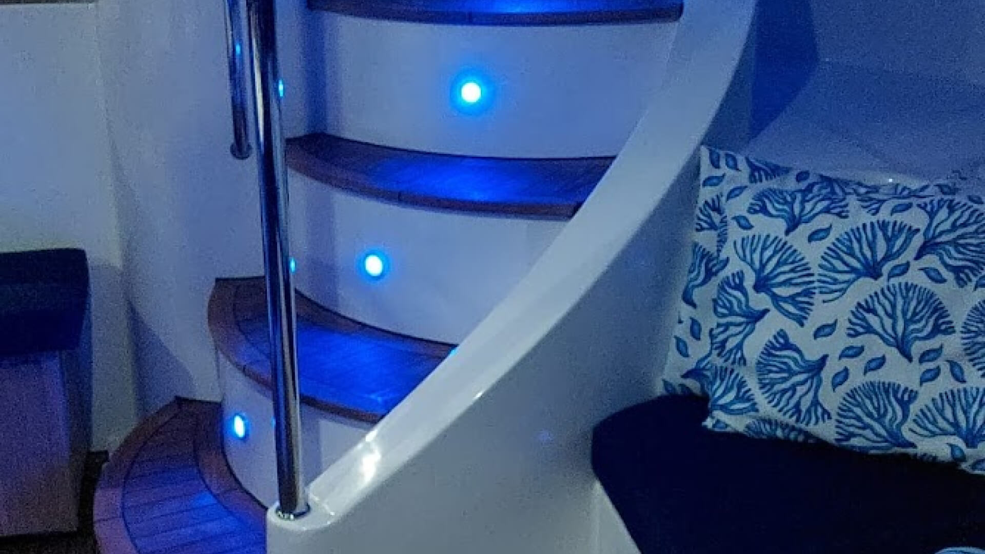Delux Katamaran Tekne Turu 3 Kabin 14 Metre