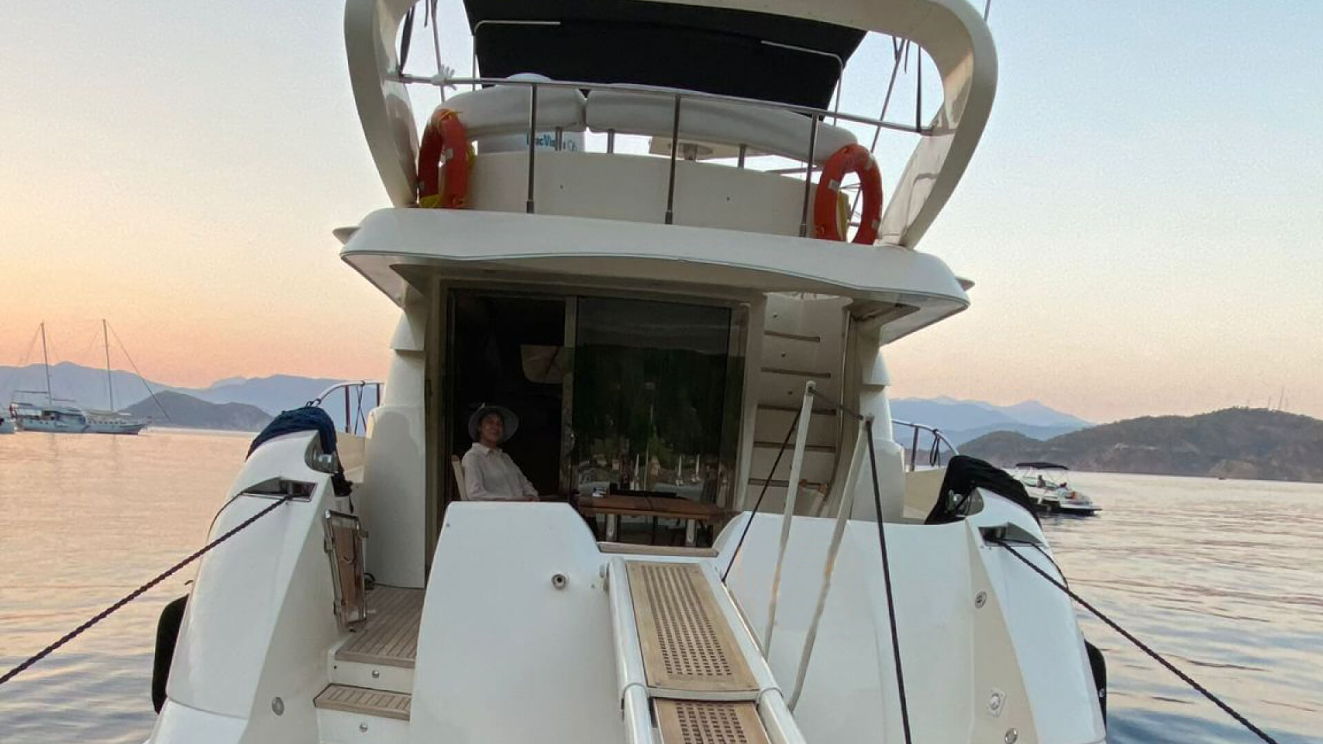 Delux Motoryat Tekne Turu 3 Kabin 18 Metre