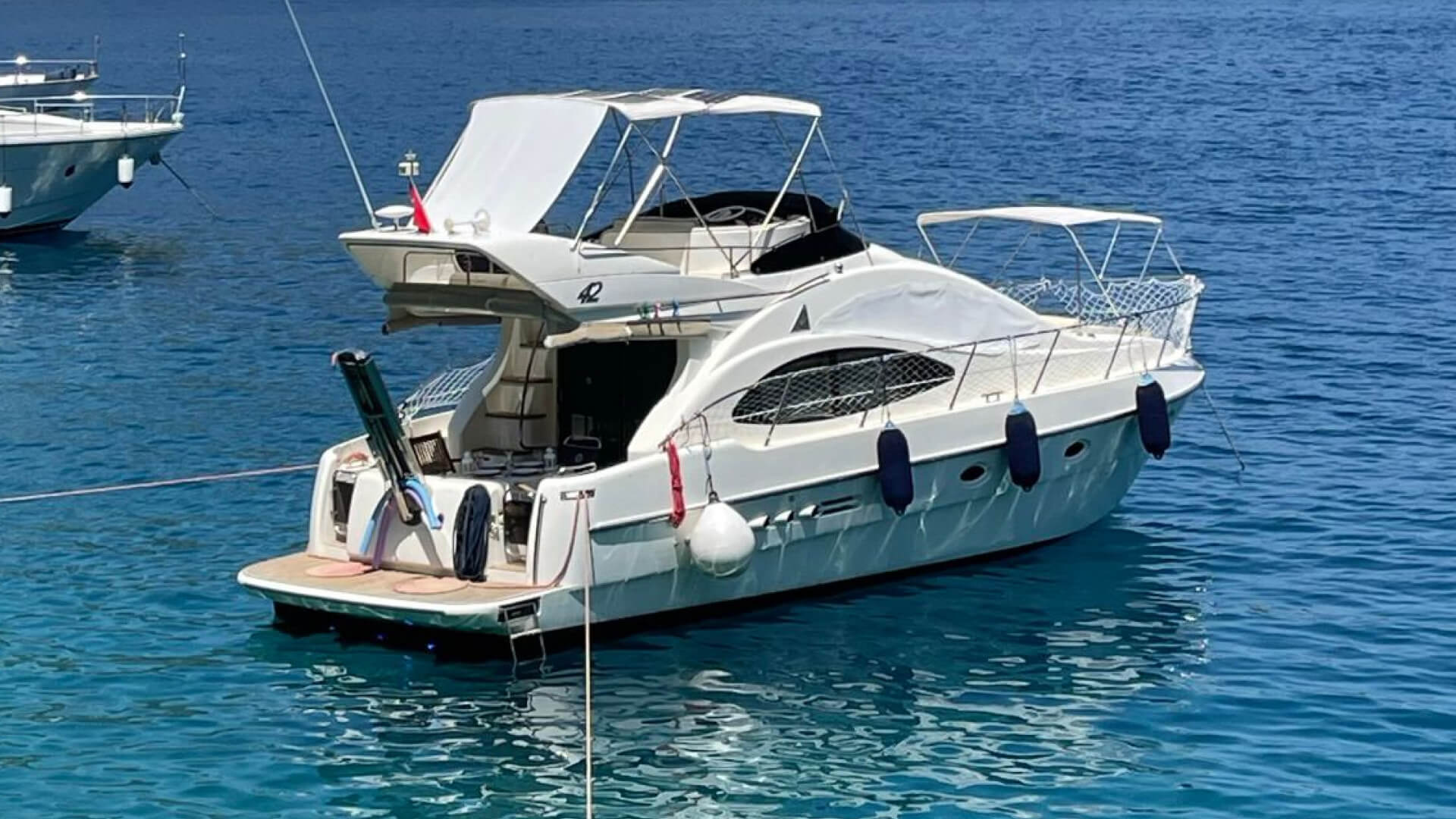 Azimut 42 Lüx Motoryat Kiralama Göcek 14 M
