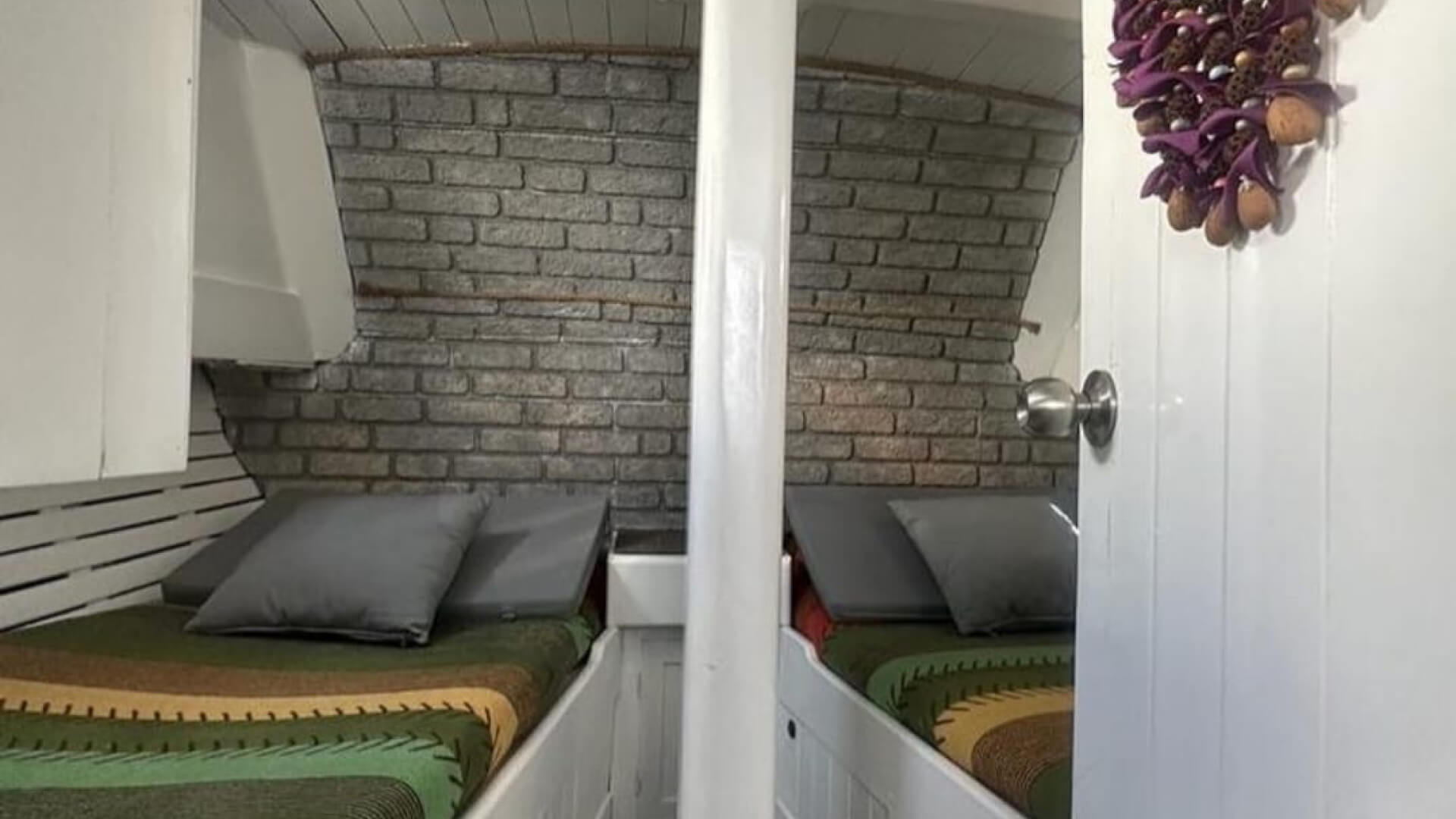 Göcekte Konaklamalı veya Günübirlik 4 kişilik Tekne Kiralama