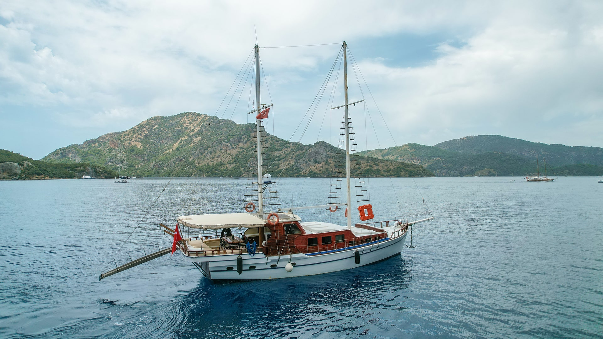 Fethiye Göcek Standart Plus Kiralık Gulet 3 Kabin 17 Metre
