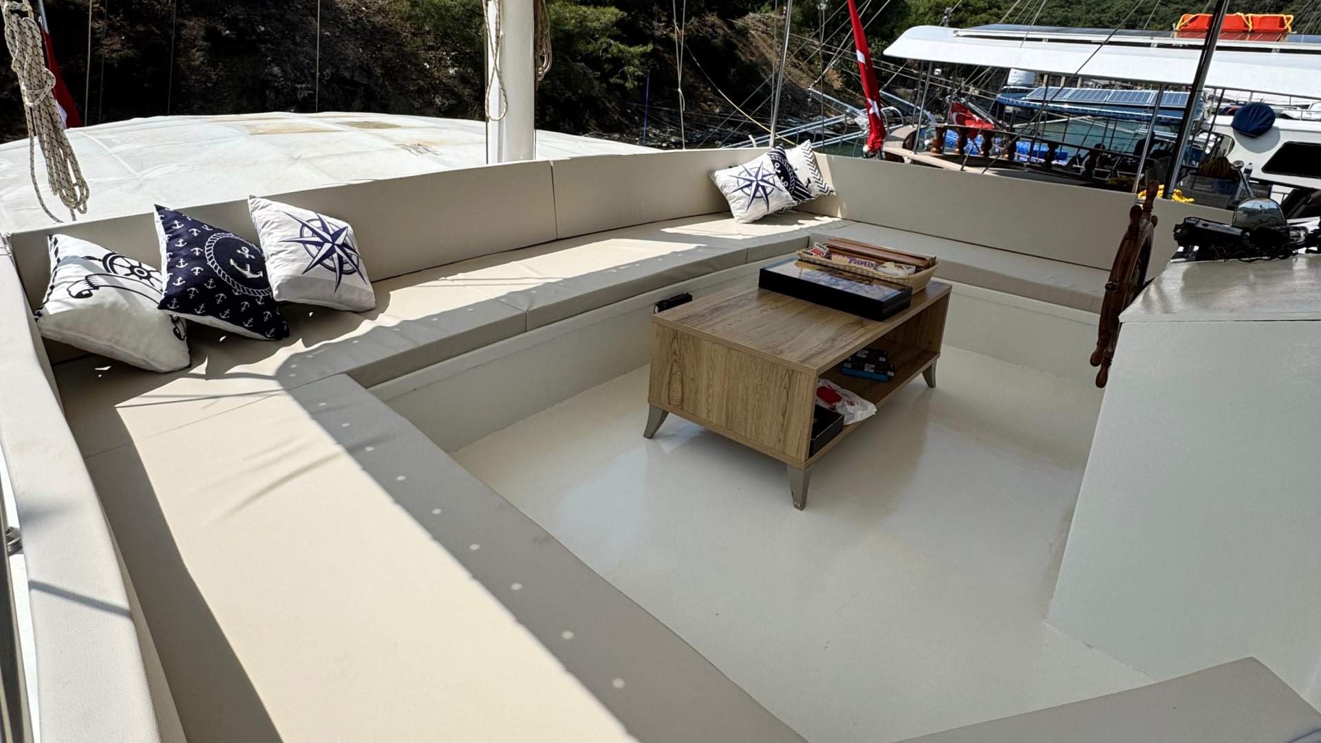 Göcek Ekonomik Tekne Kiralama 6 Kabin 24 Metre