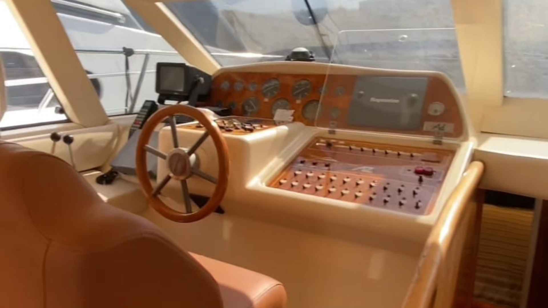 Göcekte Yat Tatili 4-5 Kişilik Motoryat