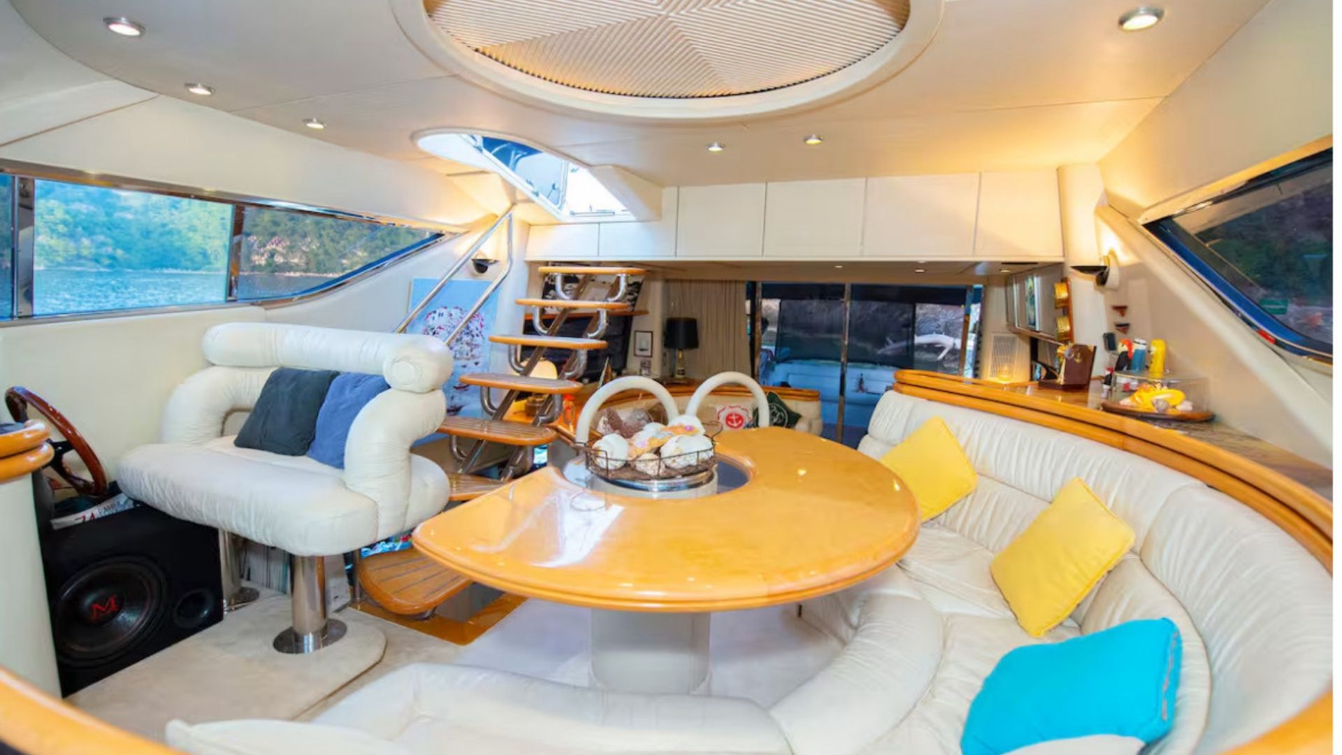 19 Metre Sunseeker Manhattan 62  3 Kabin Lüks Motoryat ile Göcek’te Tatil 