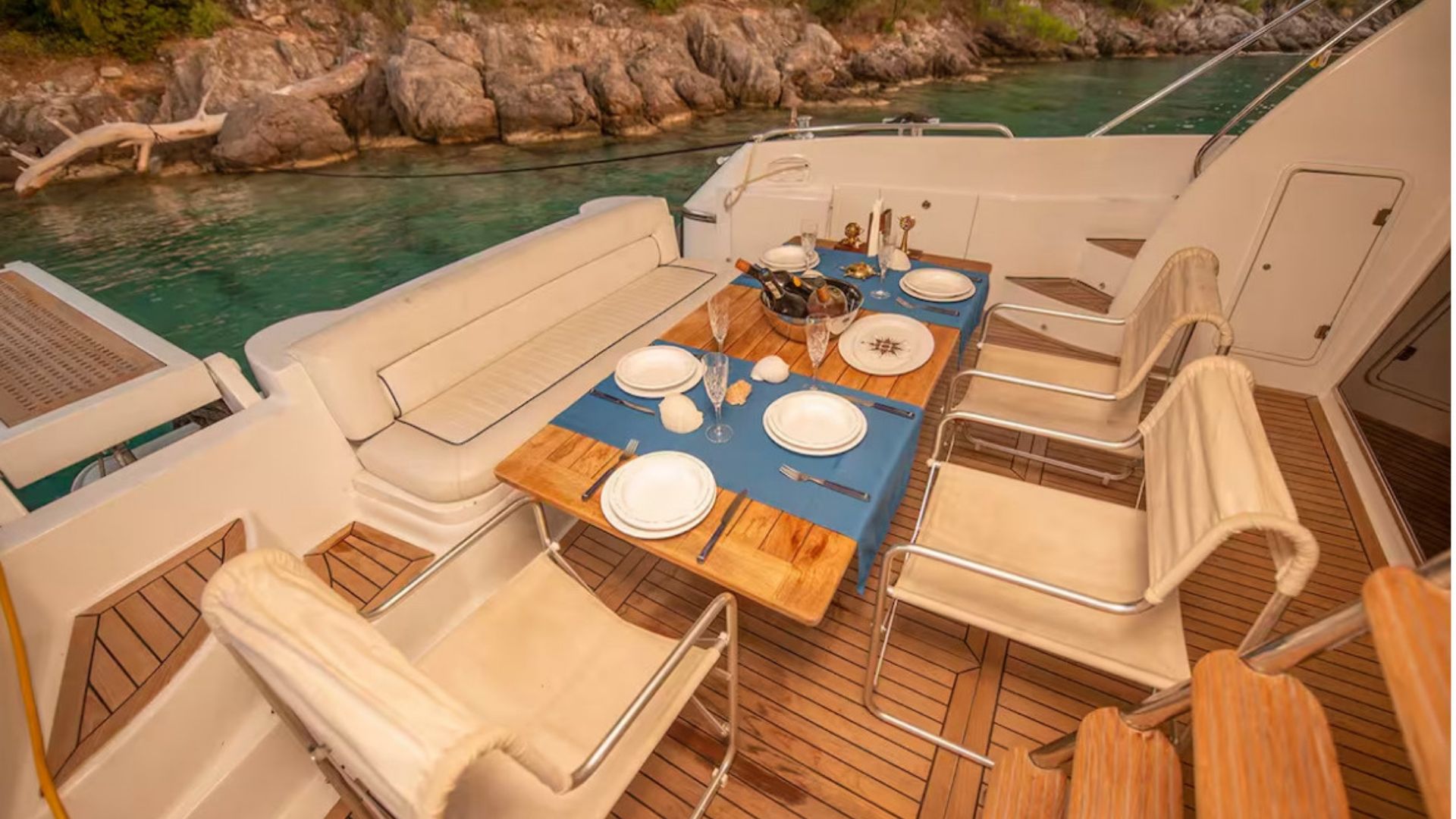19 Metre Sunseeker Manhattan 62  3 Kabin Lüks Motoryat ile Göcek’te Tatil 