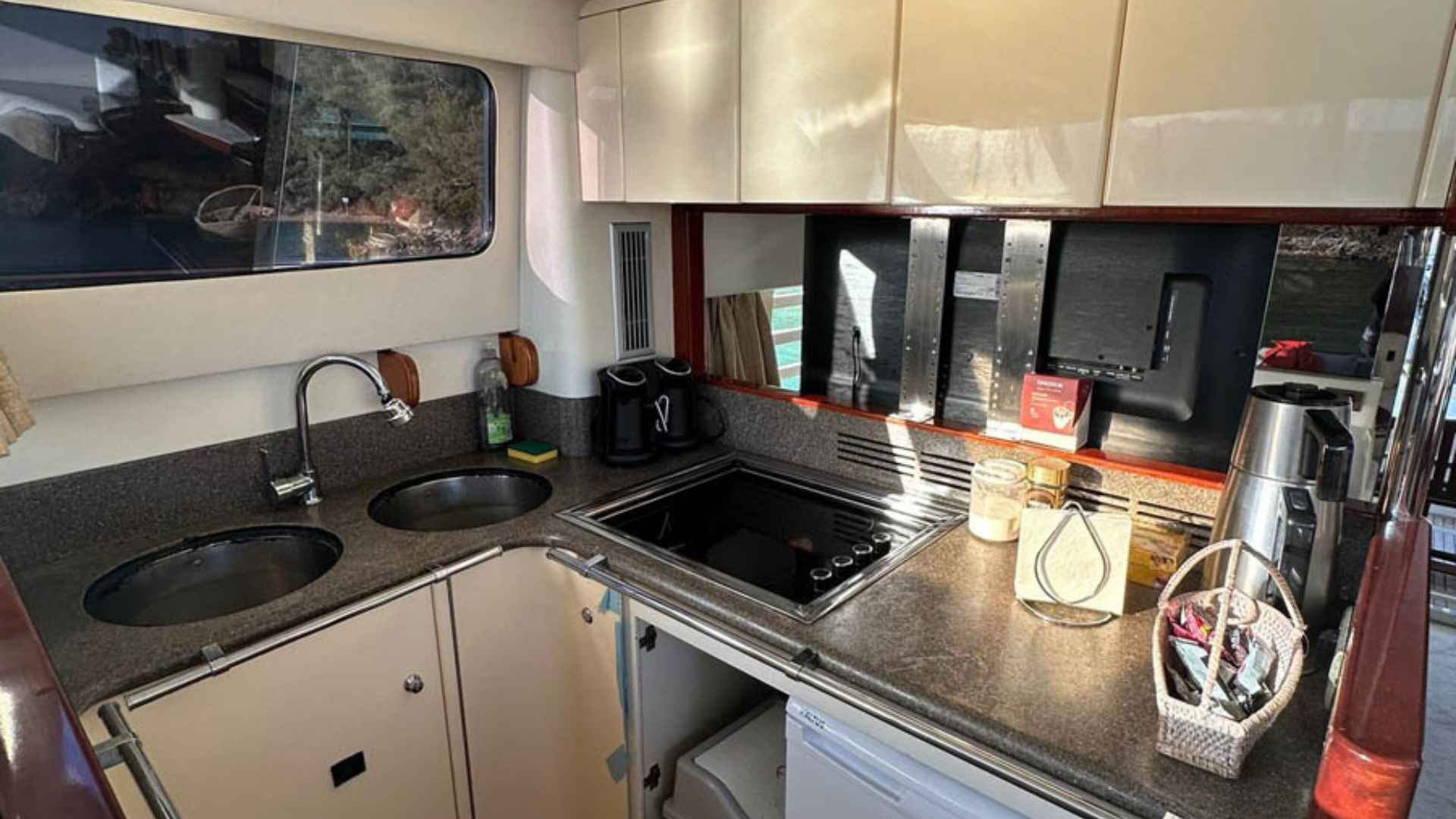Fairline Squadron 59 – Göcek te Lüks Motoryat Kiralama