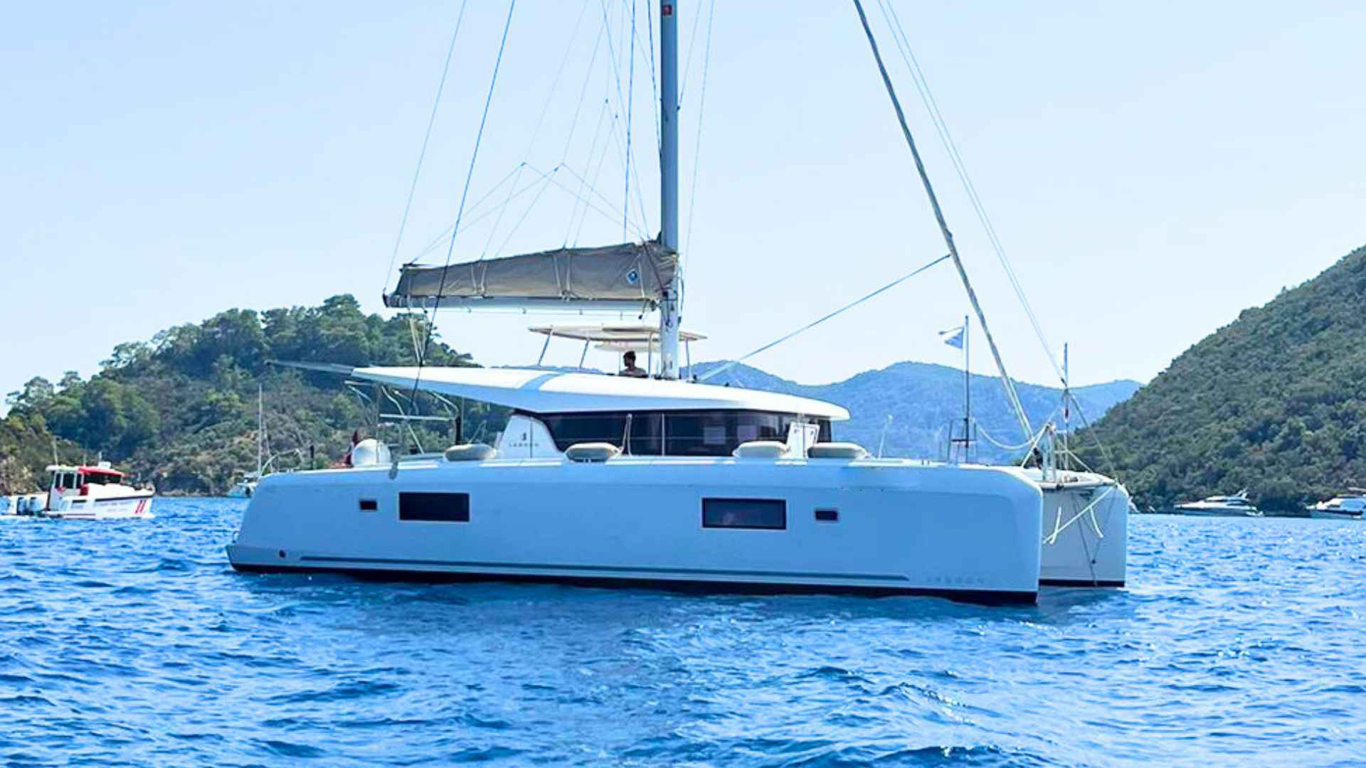 Lagoon 42 – Göcek’te Lüks Katamaran Kiralama Deneyimi