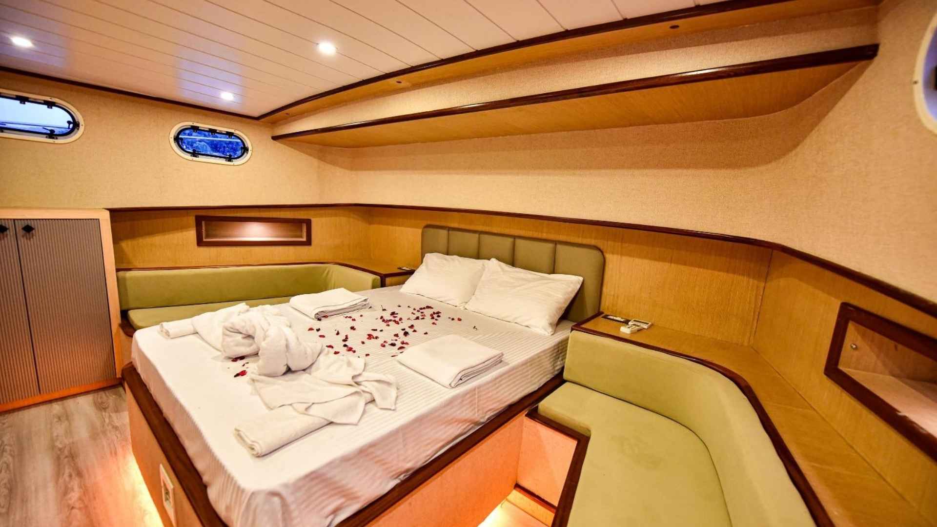 Fethiye ve Göcek’in Eşsiz Koylarında Lüks Gulet Tatili