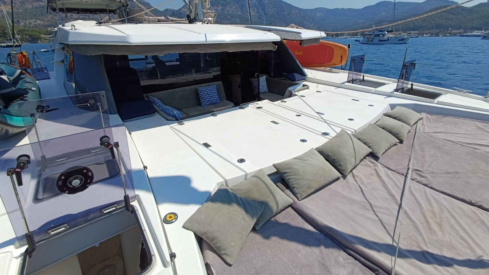 Leopard 45 Katamaran ile Konforlu ve Lüks Mavi Yolculuk