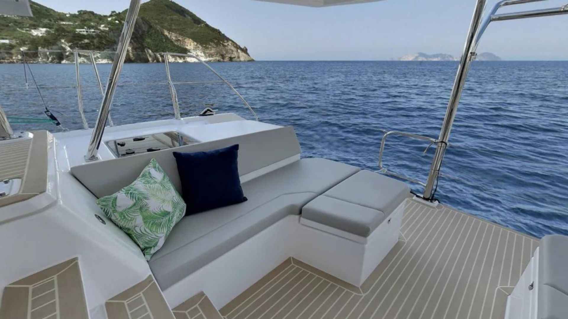Leopard 45 Katamaran ile Konforlu ve Lüks Mavi Yolculuk