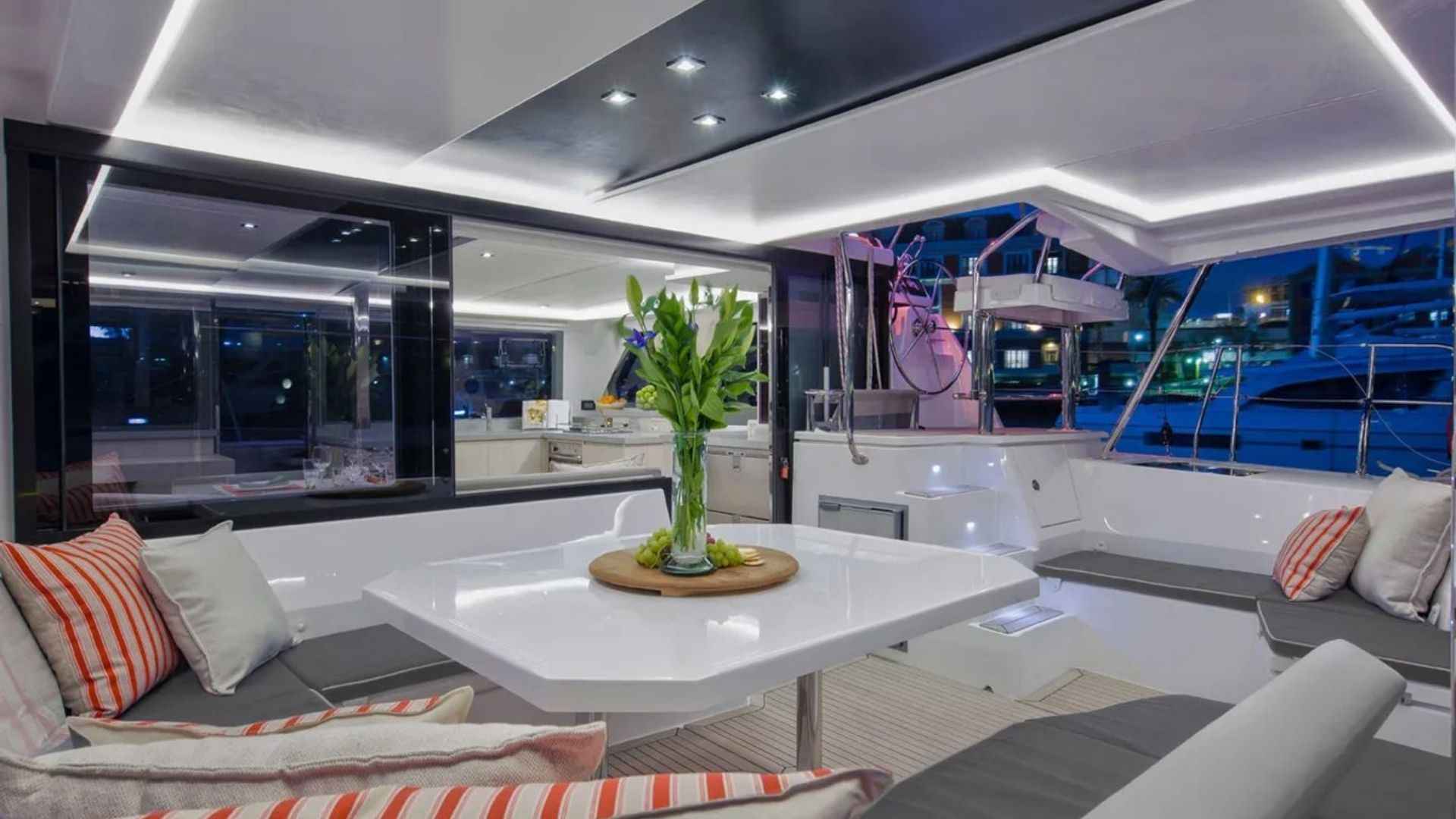 Leopard 45 Katamaran ile Konforlu ve Lüks Mavi Yolculuk