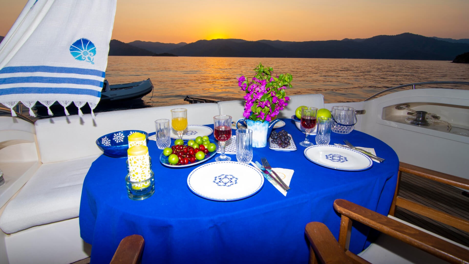 Göcek Lux Motoryat Princess 56 - 3 Kabin 18 Metre
