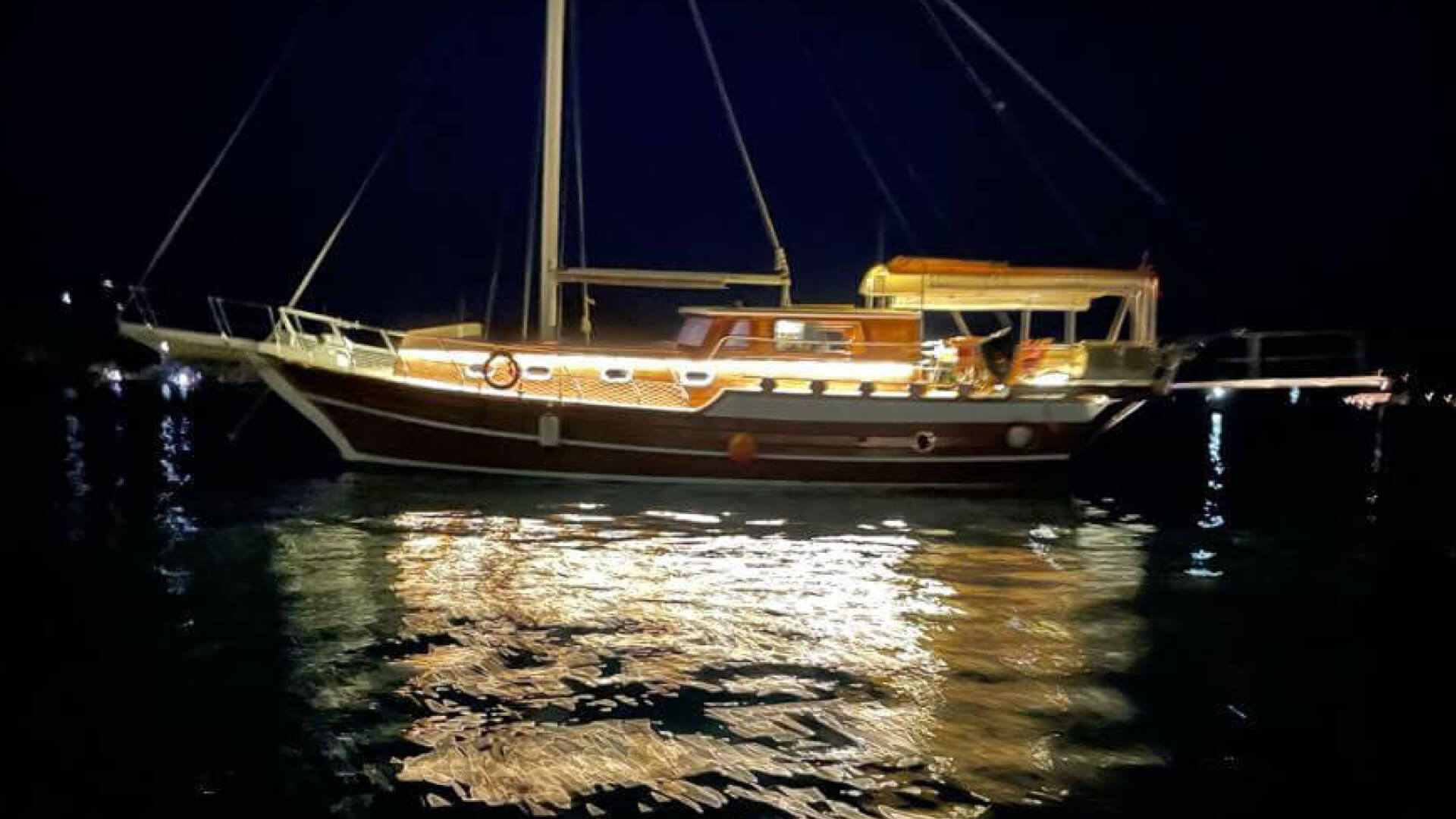 Göcek Lux Gulet 3 Kabin 18 Metre