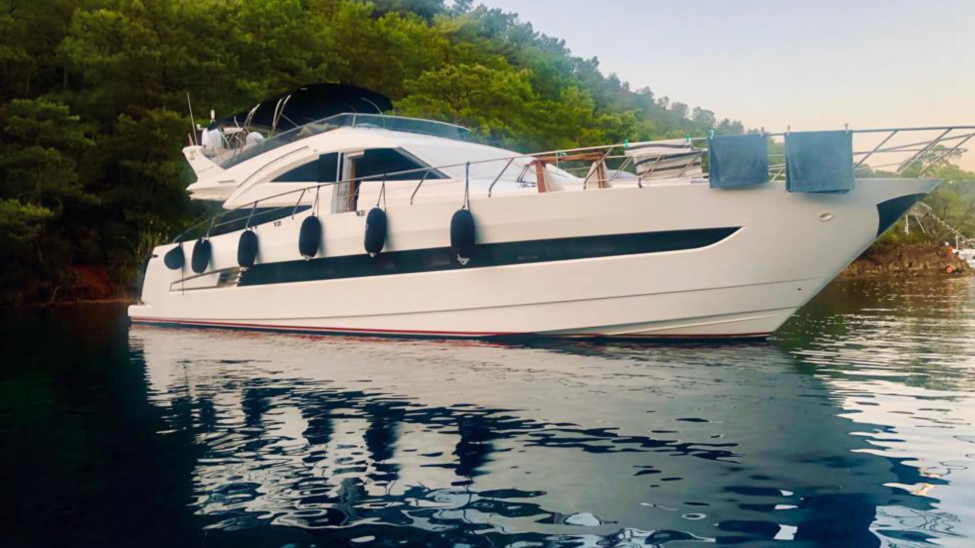 Göcek Delux Motoryat 4 Kabin 23 Metre
