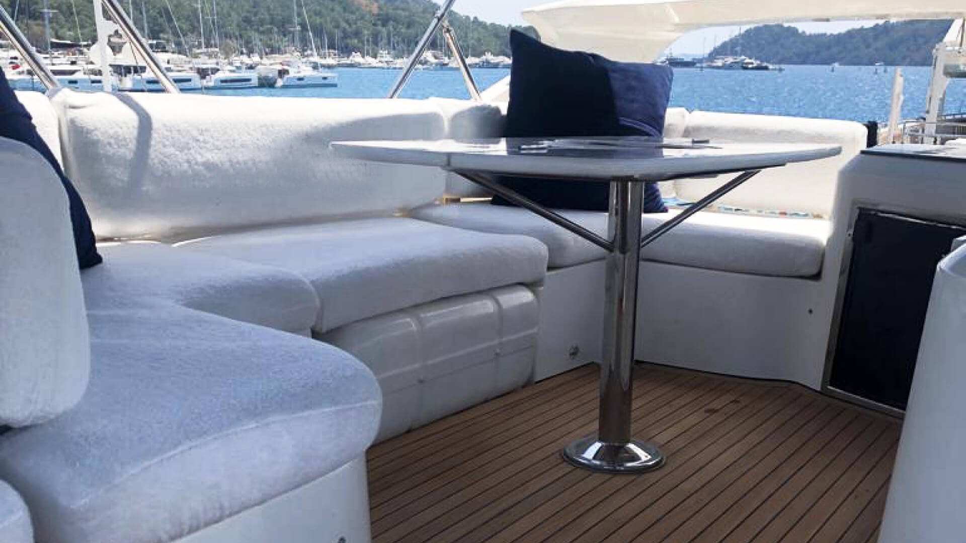 Göcek Delux Motoryat 4 Kabin 23 Metre