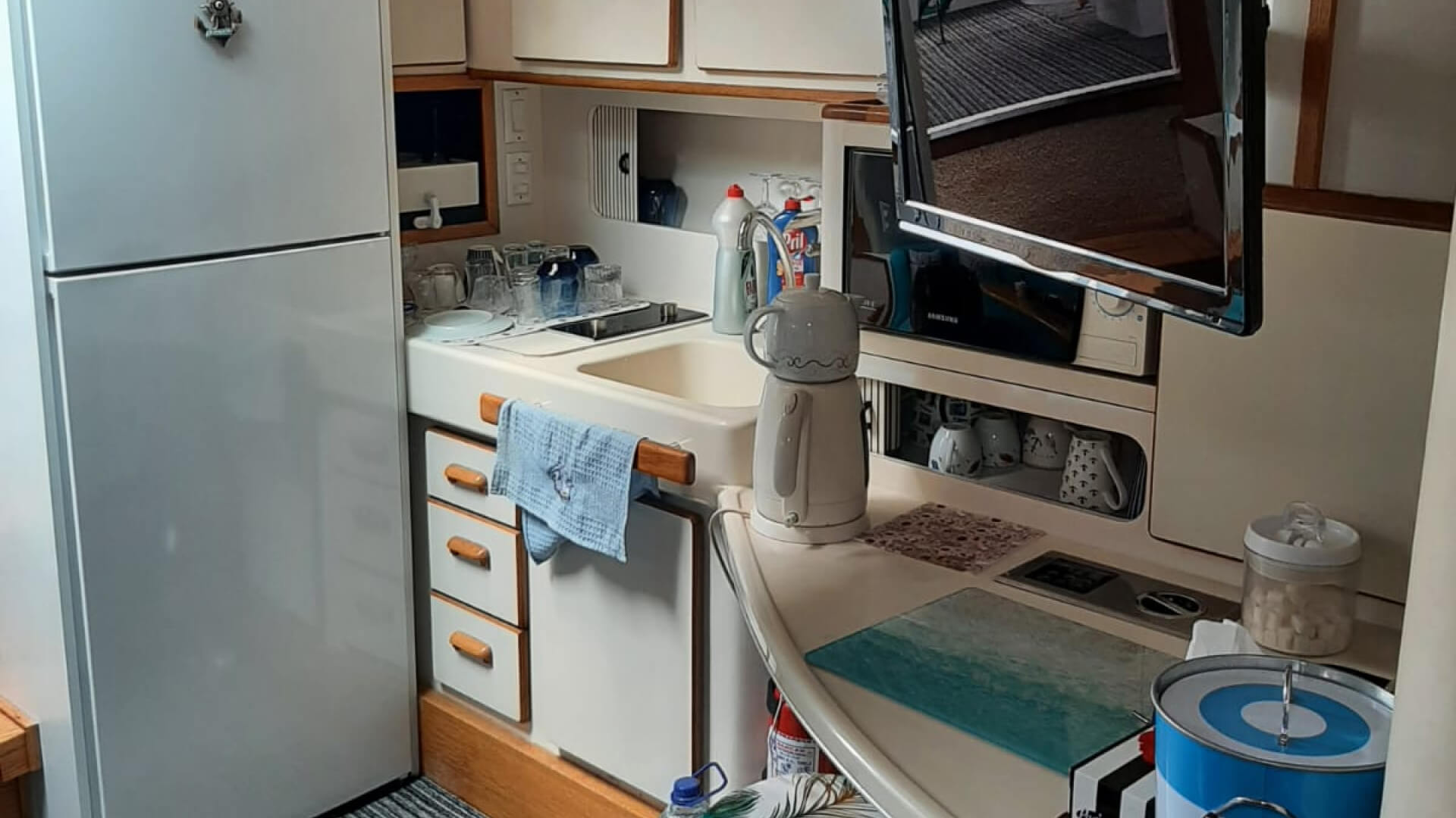 Göcek'te Lüks Kiralık Motoryat 3 Kabin 16 Metre