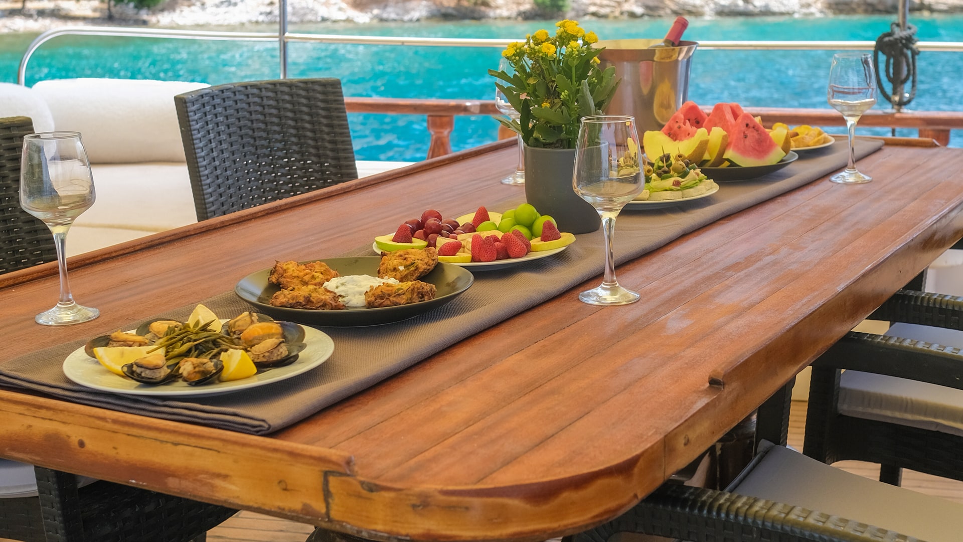 Fethiye Göcek Standart Plus Kiralık Gulet 3 Kabin 17 Metre