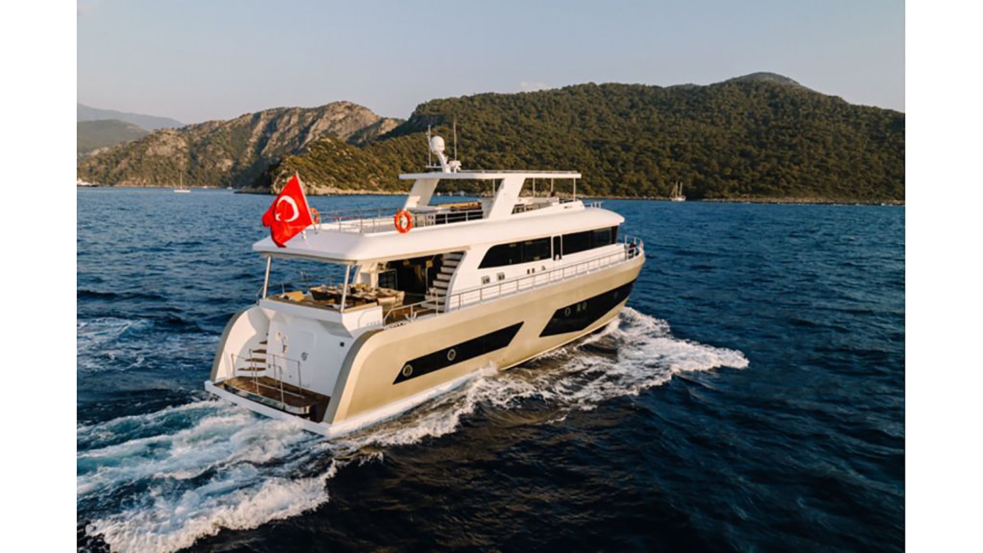 Fethiye Göcek Trawler Kiralama 4 Kabin 9 Kişilik 2023 Model 24 Metre