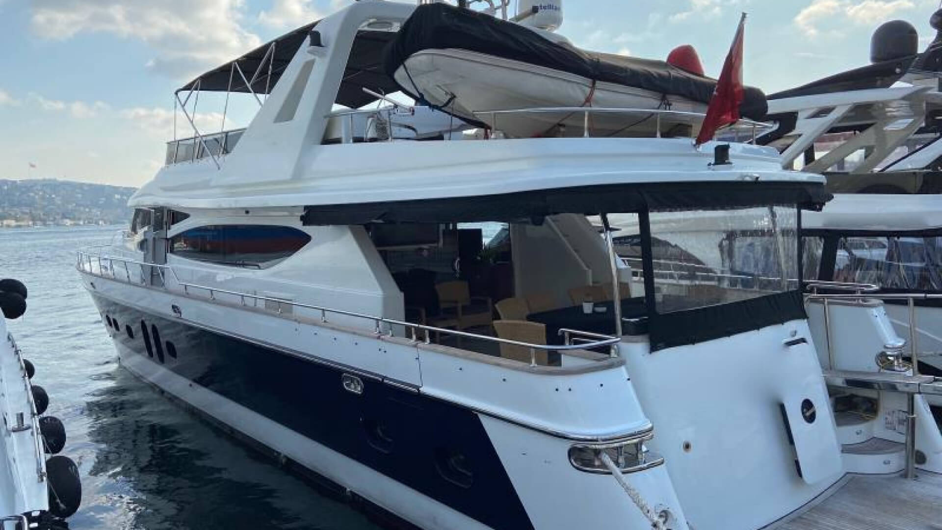 Delux Motoryat Boğaz Turu 4 Kabin 26 Metre