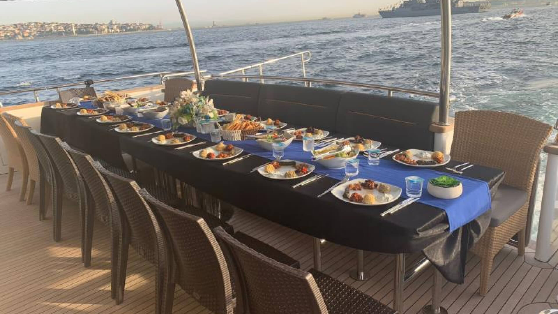 Delux Motoryat Boğaz Turu 4 Kabin 26 Metre