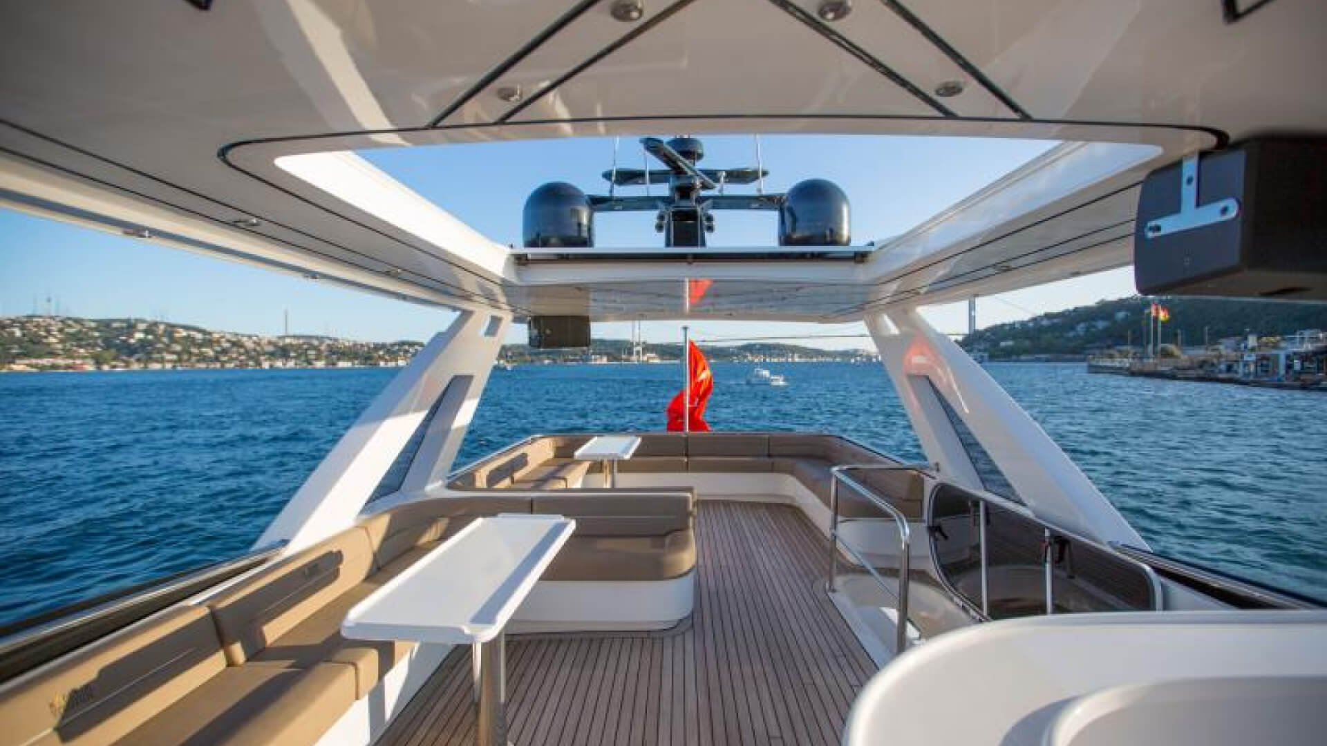 Delux Motoryat Boğaz Turu 2 Kabin 23 Metre