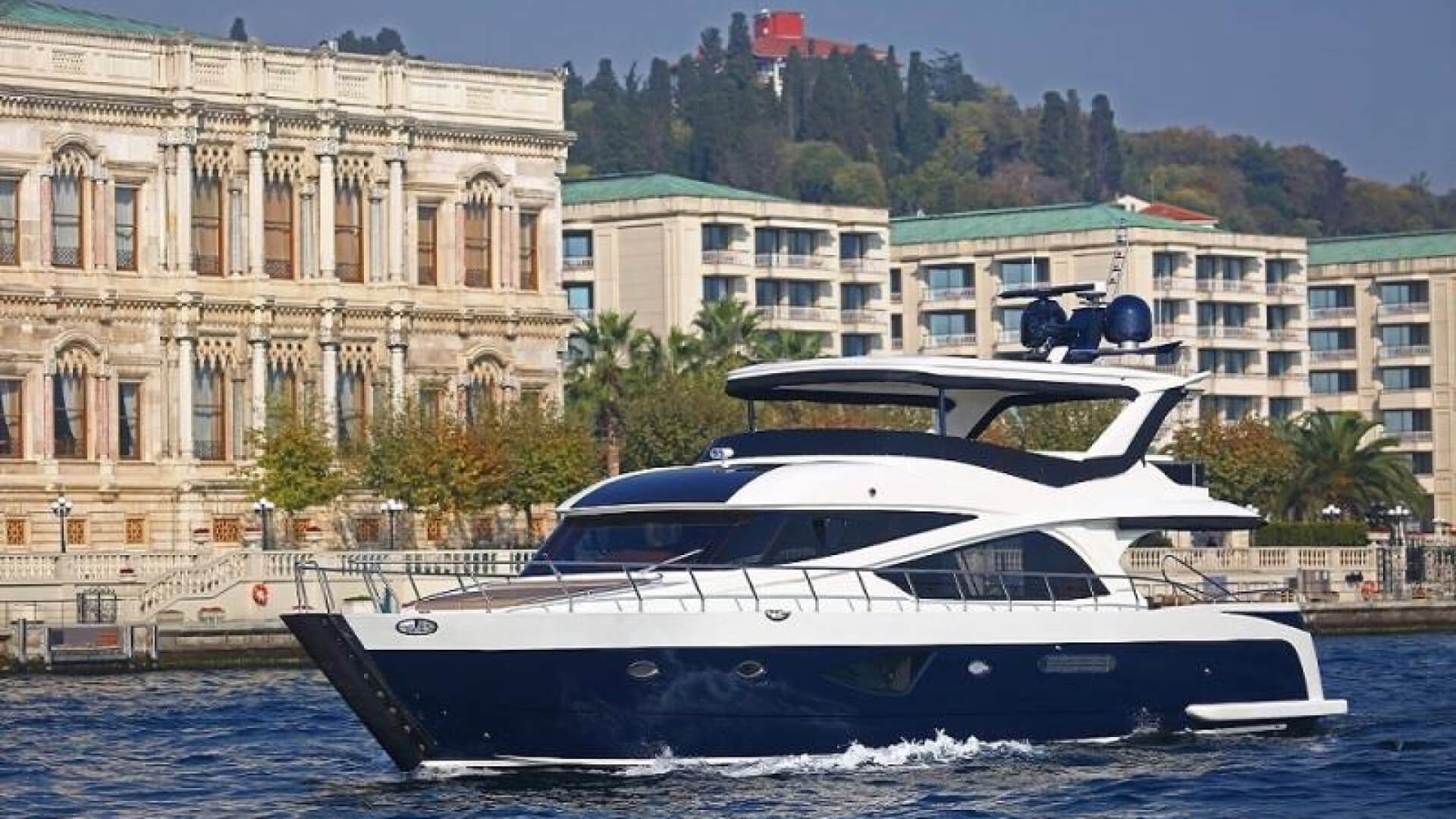 Delux Motoryat Boğaz Turu 2 Kabin 22 Metre
