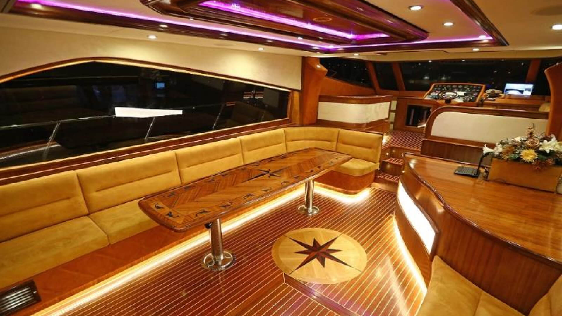 Delux Motoryat Boğaz Turu 2 Kabin 22 Metre
