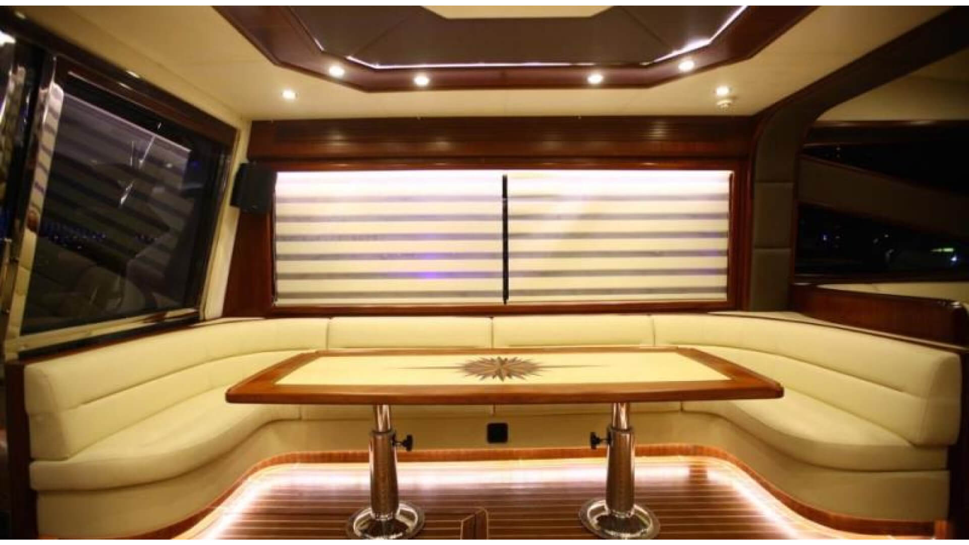Delux Motoryat Boğaz Turu 3 Kabin 18 Metre